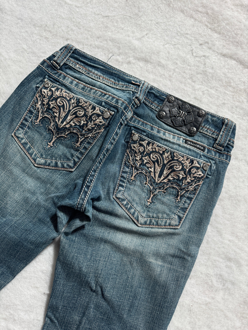 Miss Me Boot Cut Low Waist Jeans 28