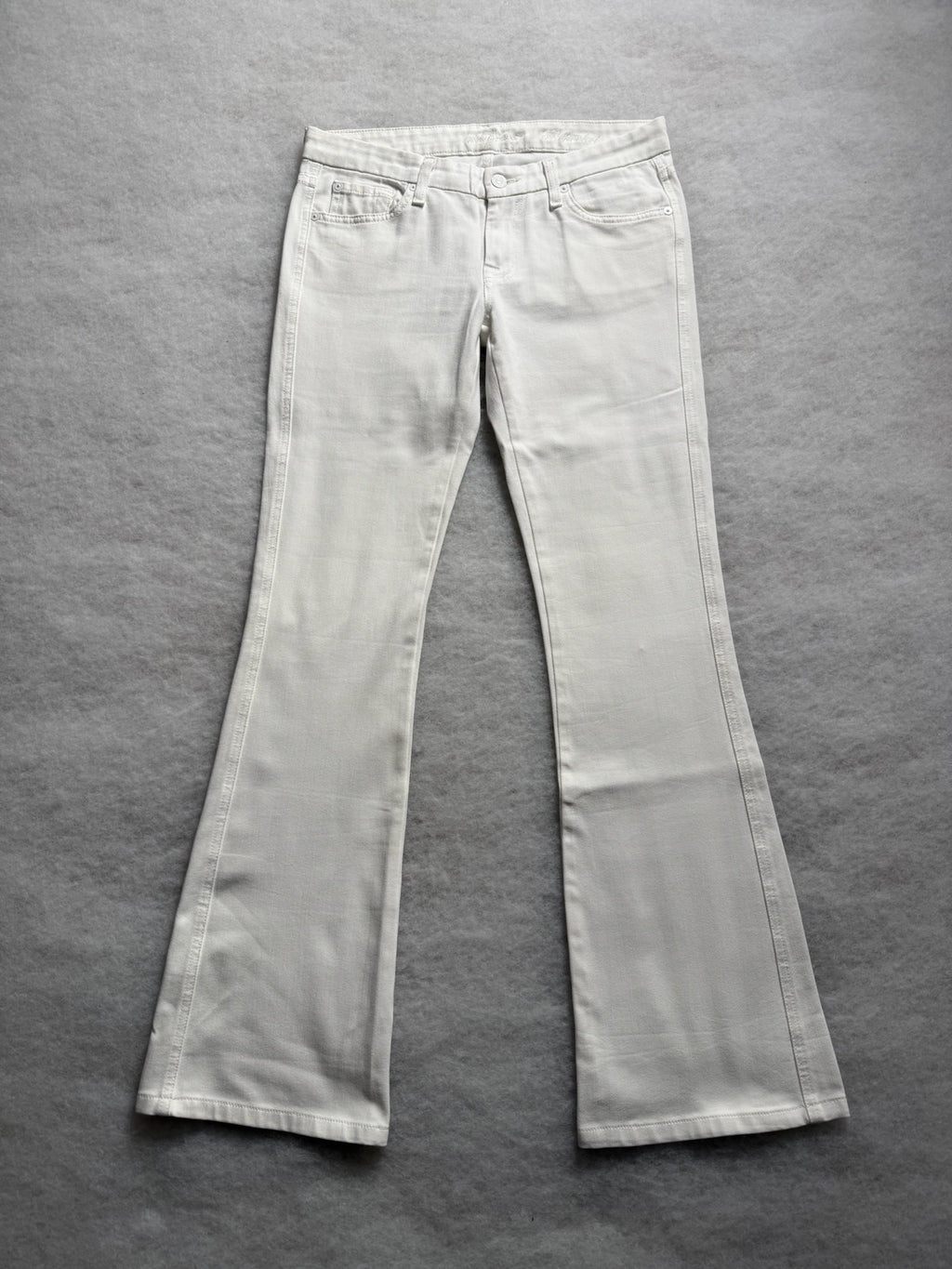 Seven Boot Cut Low Waist Jeans 27