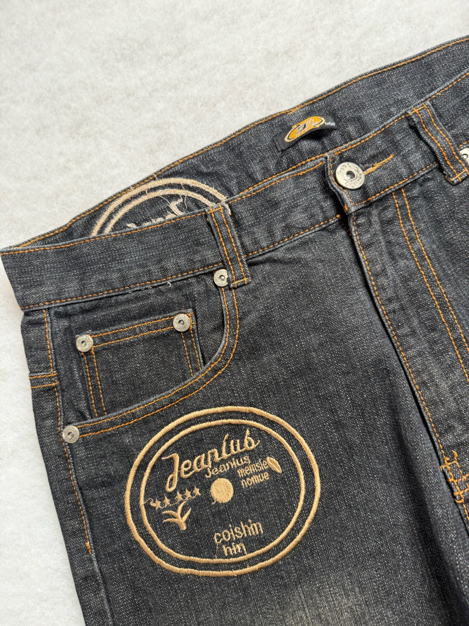 Boot cut Jeans 34