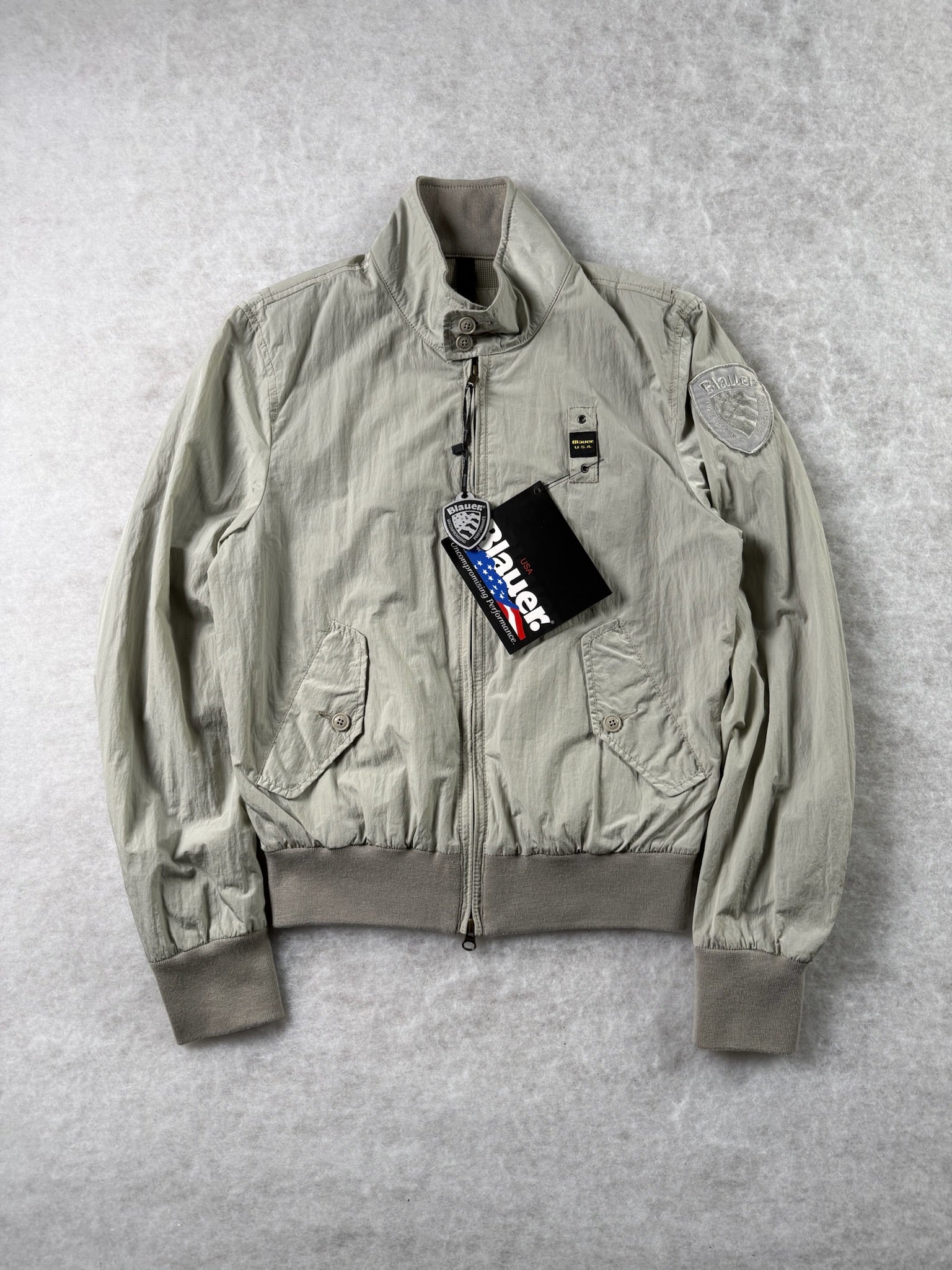 Blauer Übergangsjacke