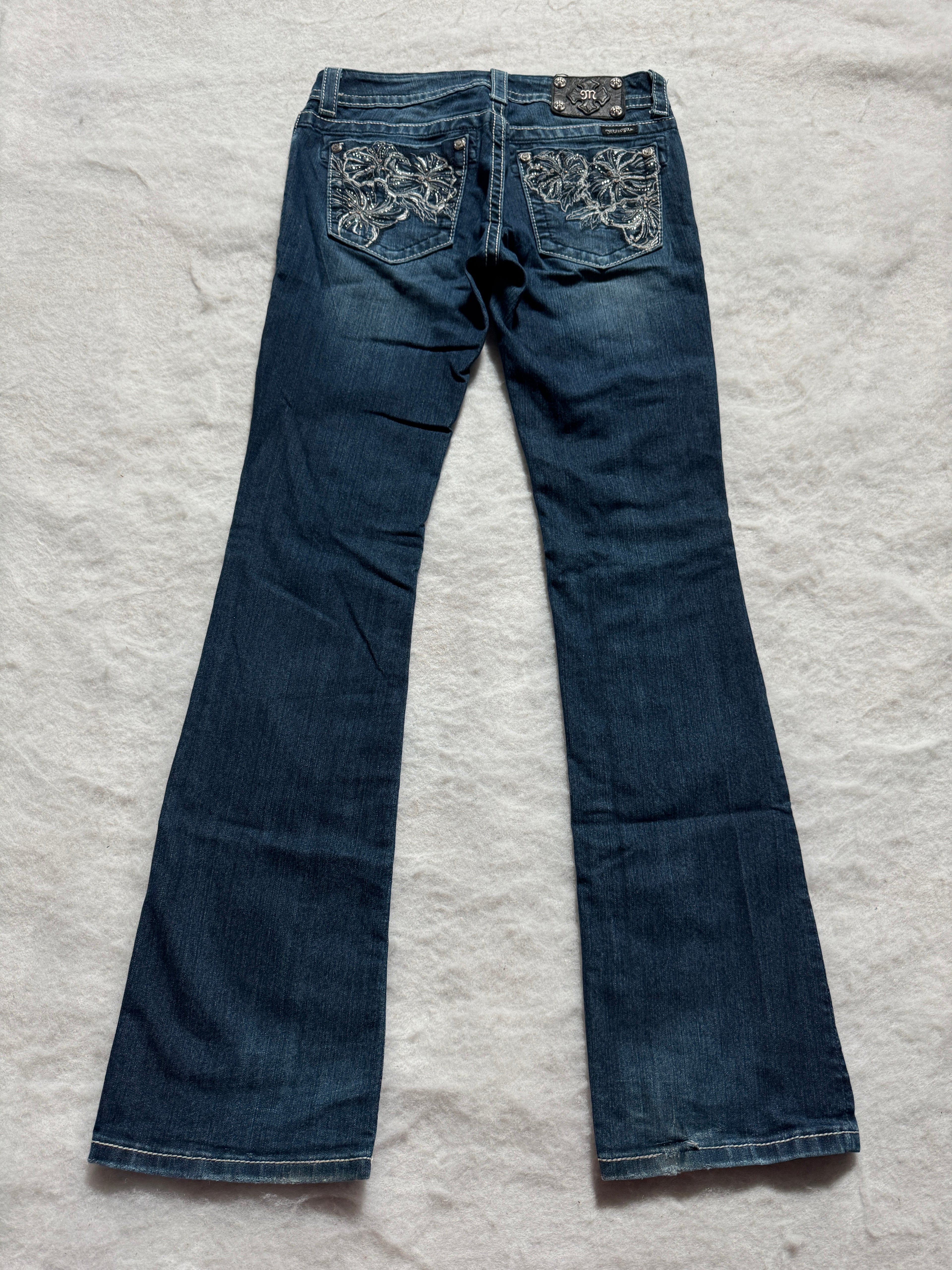 Miss Me Boot Cut Low Waist Jeans 29