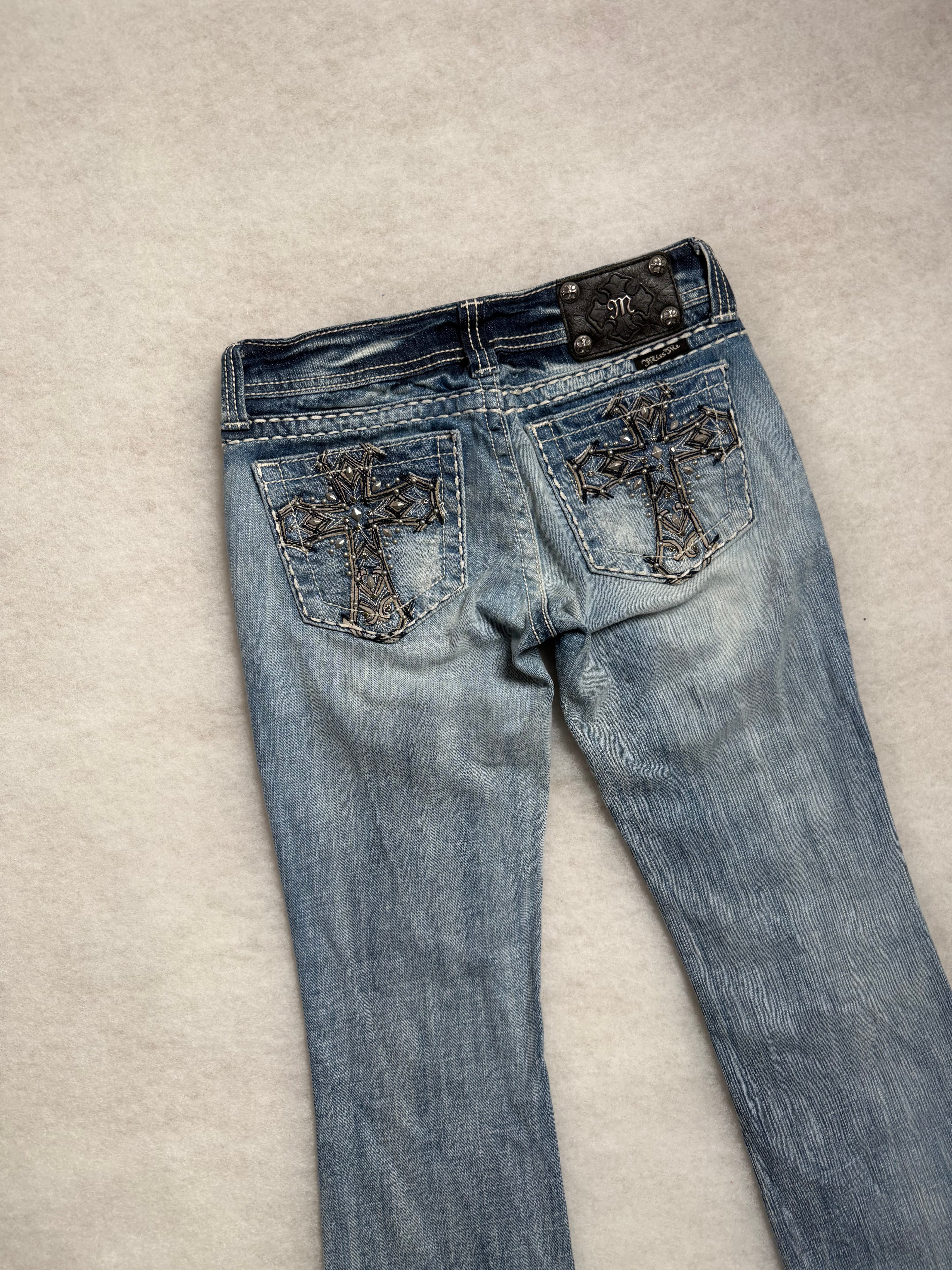 Miss Me Boot Cut Low Waist Jeans 26