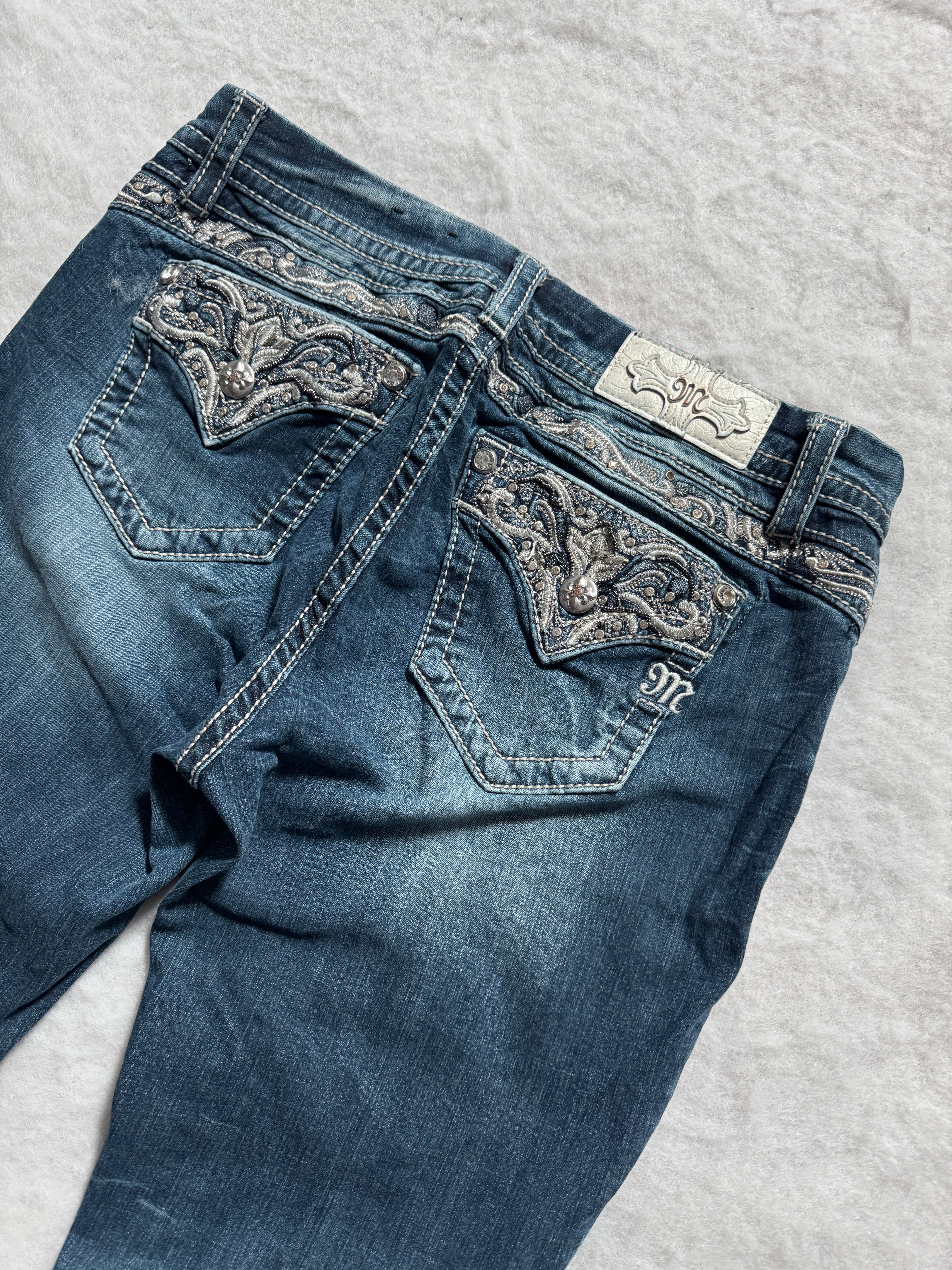 Miss Me Boot Cut Low Waist Jeans 29