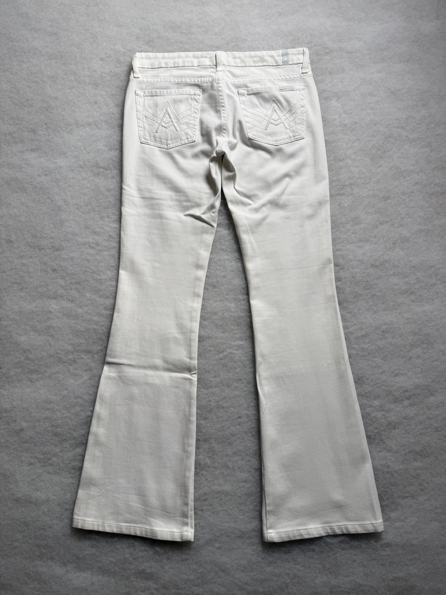 Seven Boot Cut Low Waist Jeans 27