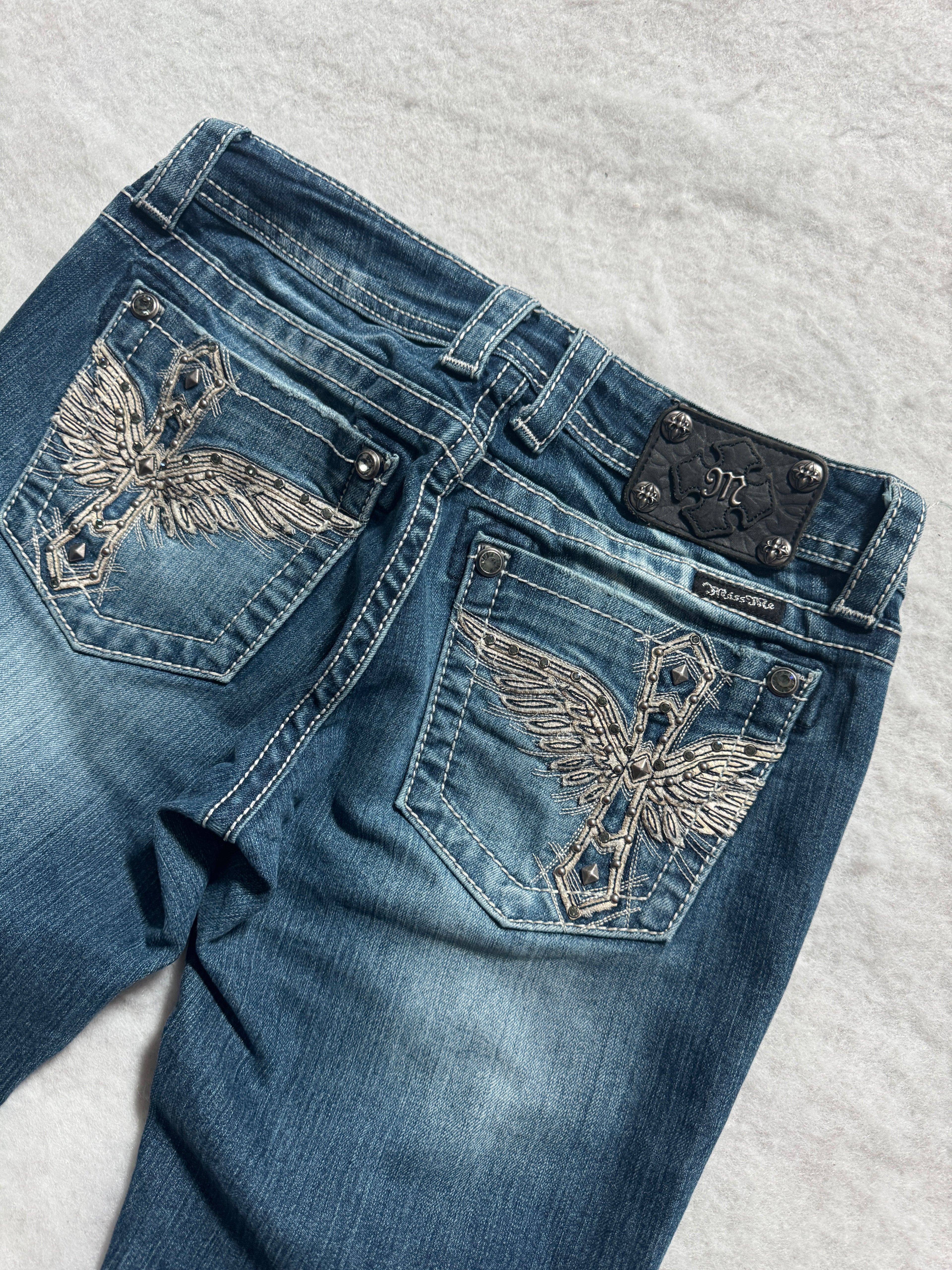 Miss Me Boot Cut Low Waist Jeans 28