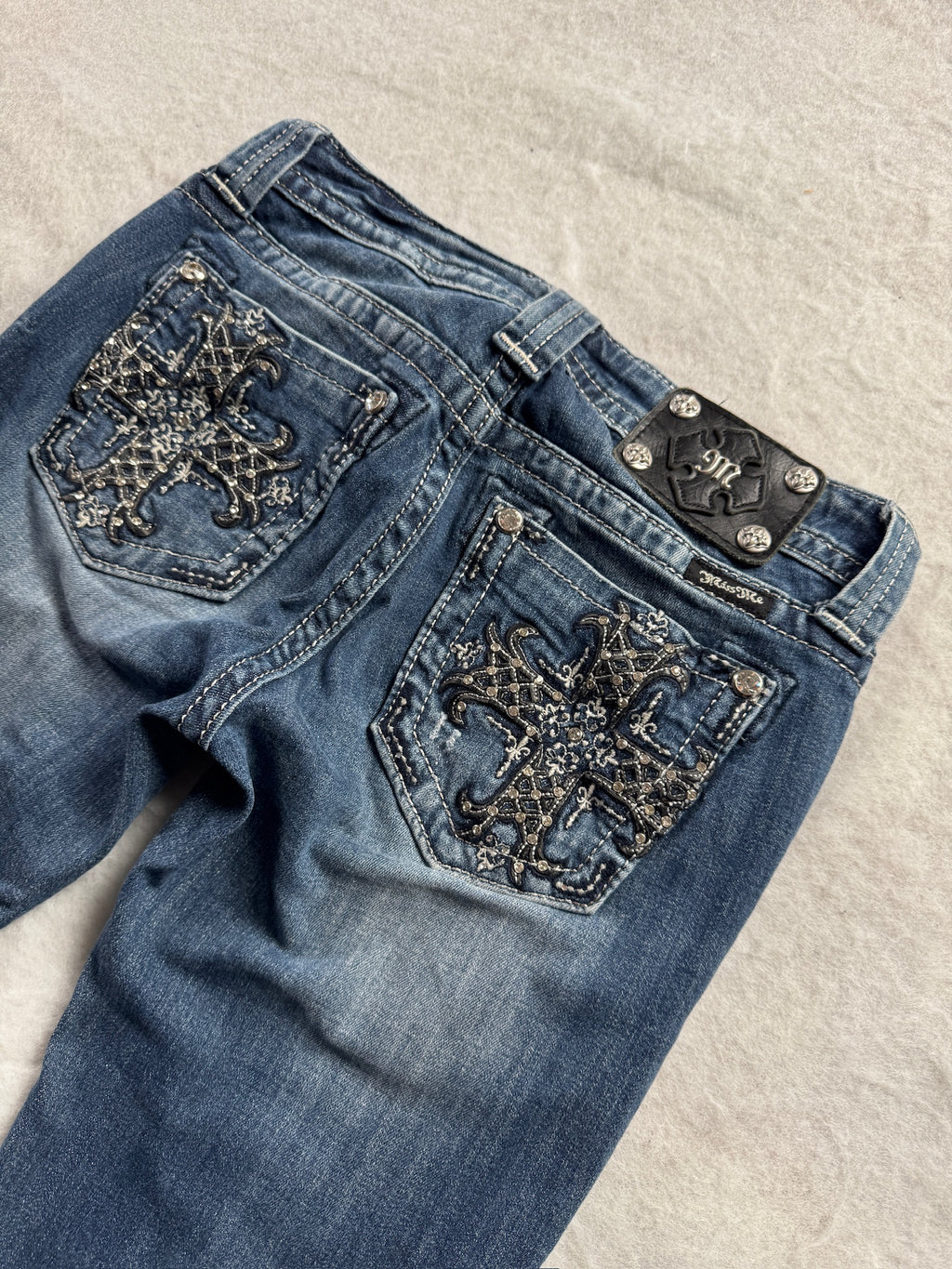 Miss Me Boot Cut Low Waist Jeans 26