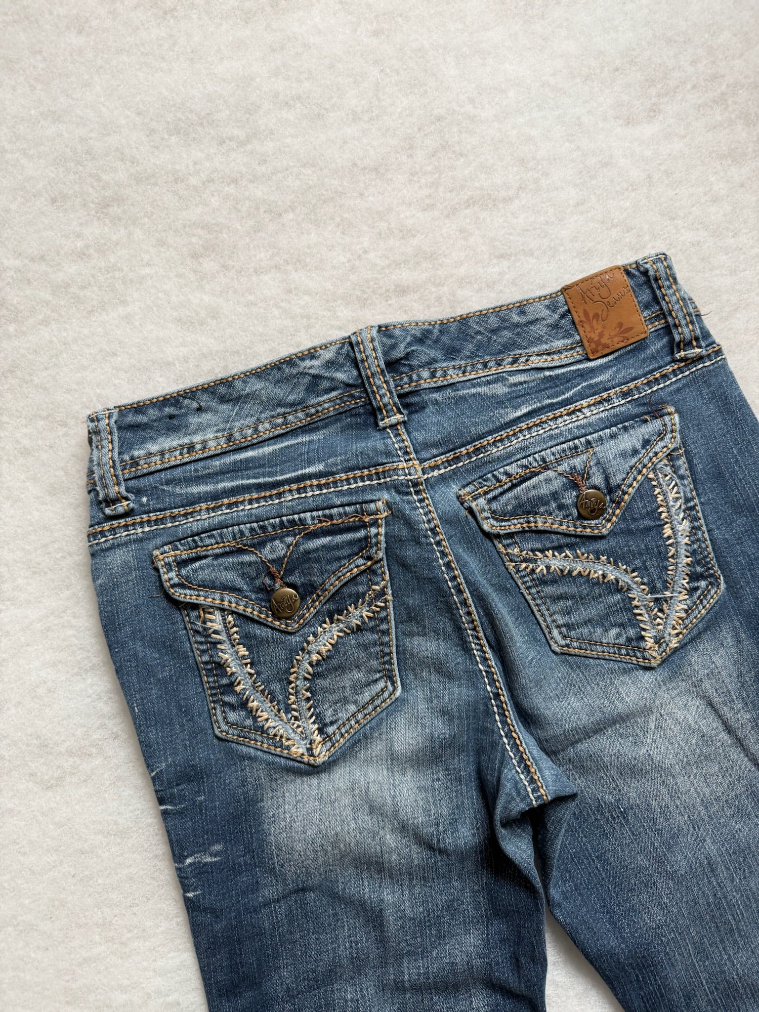 Boot Cut Low Waist Jeans 27
