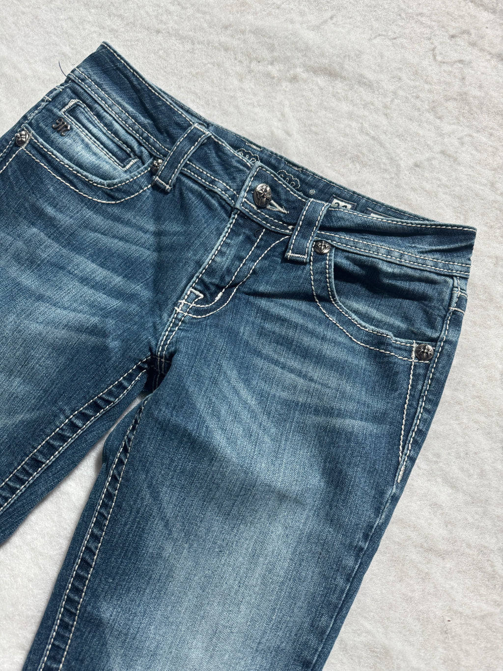 Miss Me Boot Cut Low Waist Jeans 28