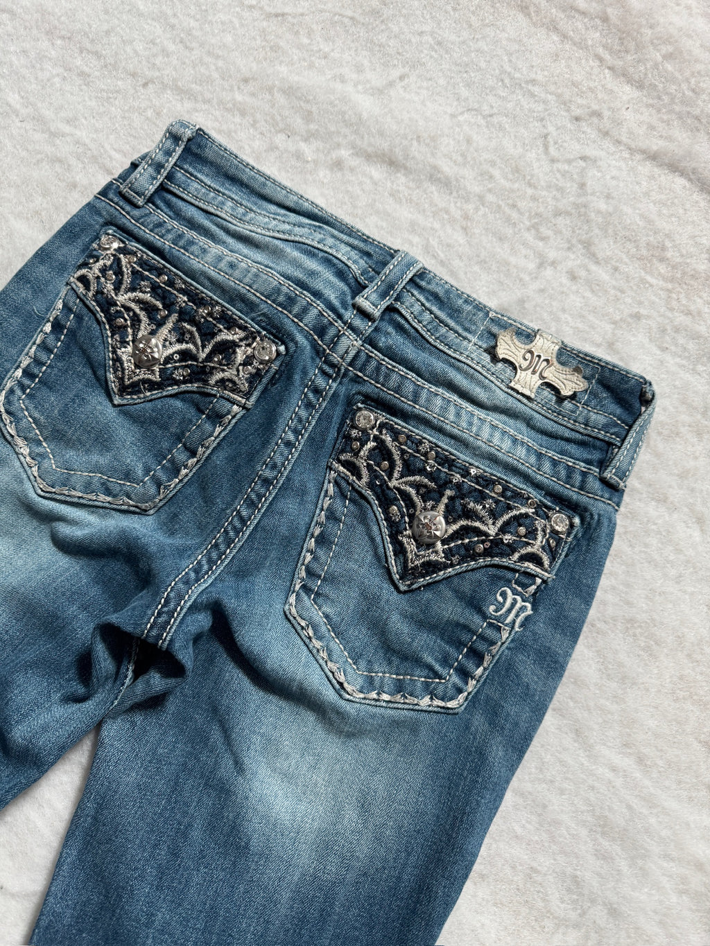 Miss Me Boot Cut Low Waist Jeans 25