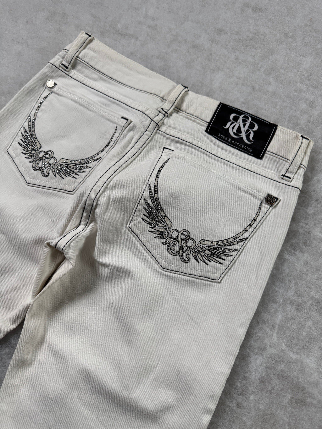 Rock & Republic Boot Cut Low Waist Jeans 27