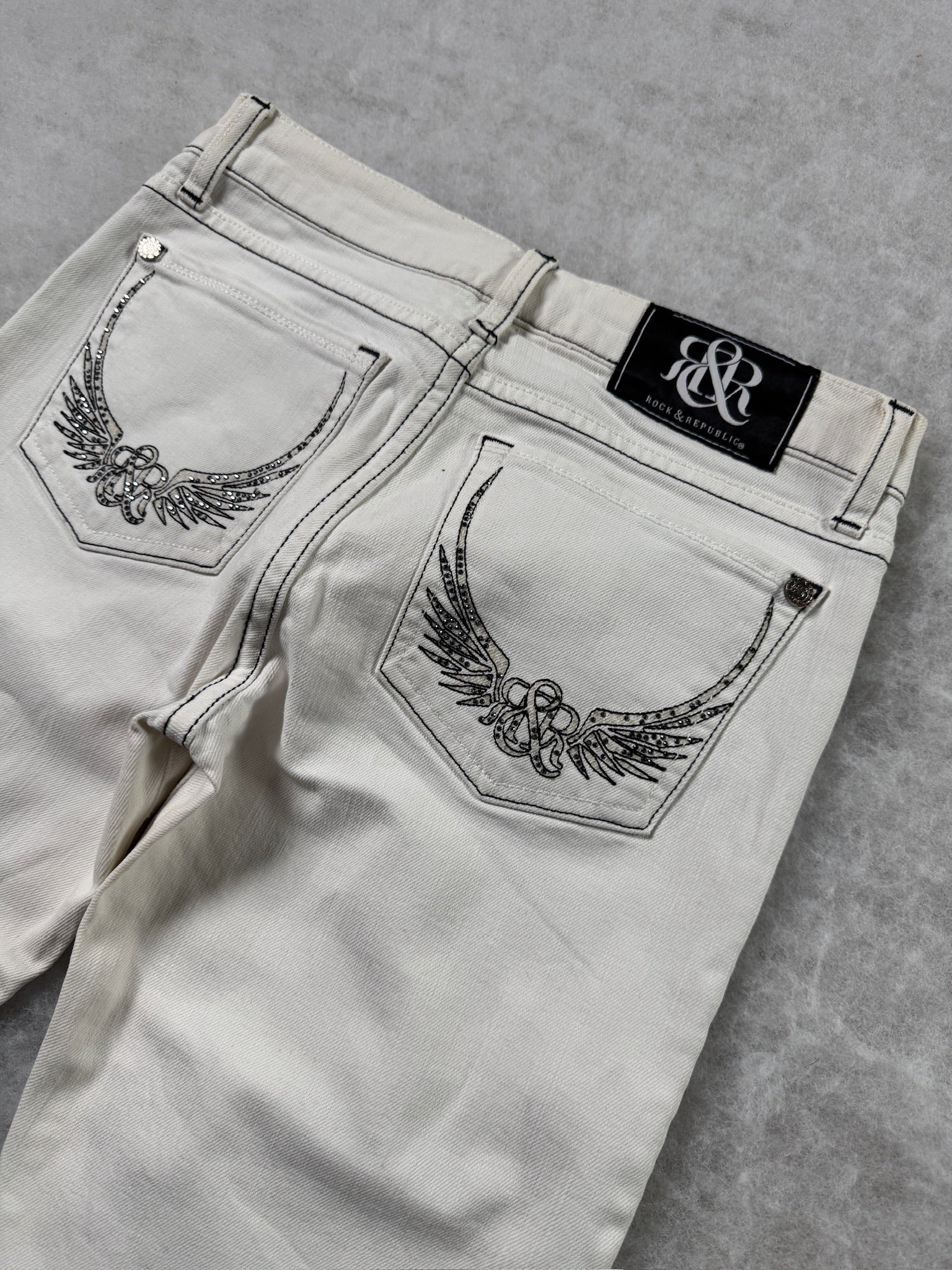 Rock & Republic Boot Cut Low Waist Jeans 27