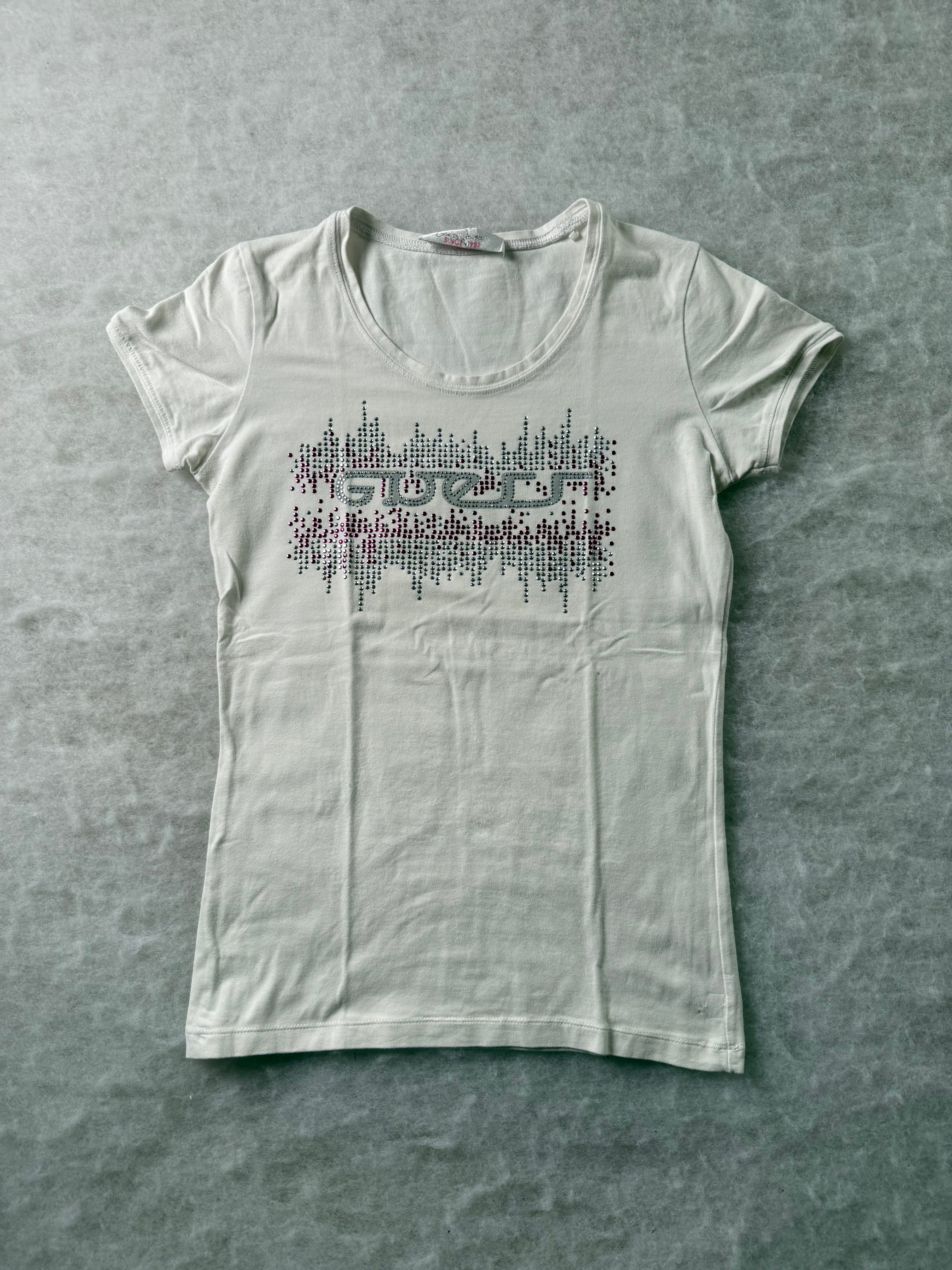 Guess Top mit Logo