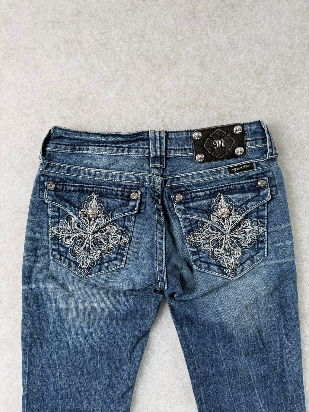 Miss Me Boot Cut Low Waist Jeans 26