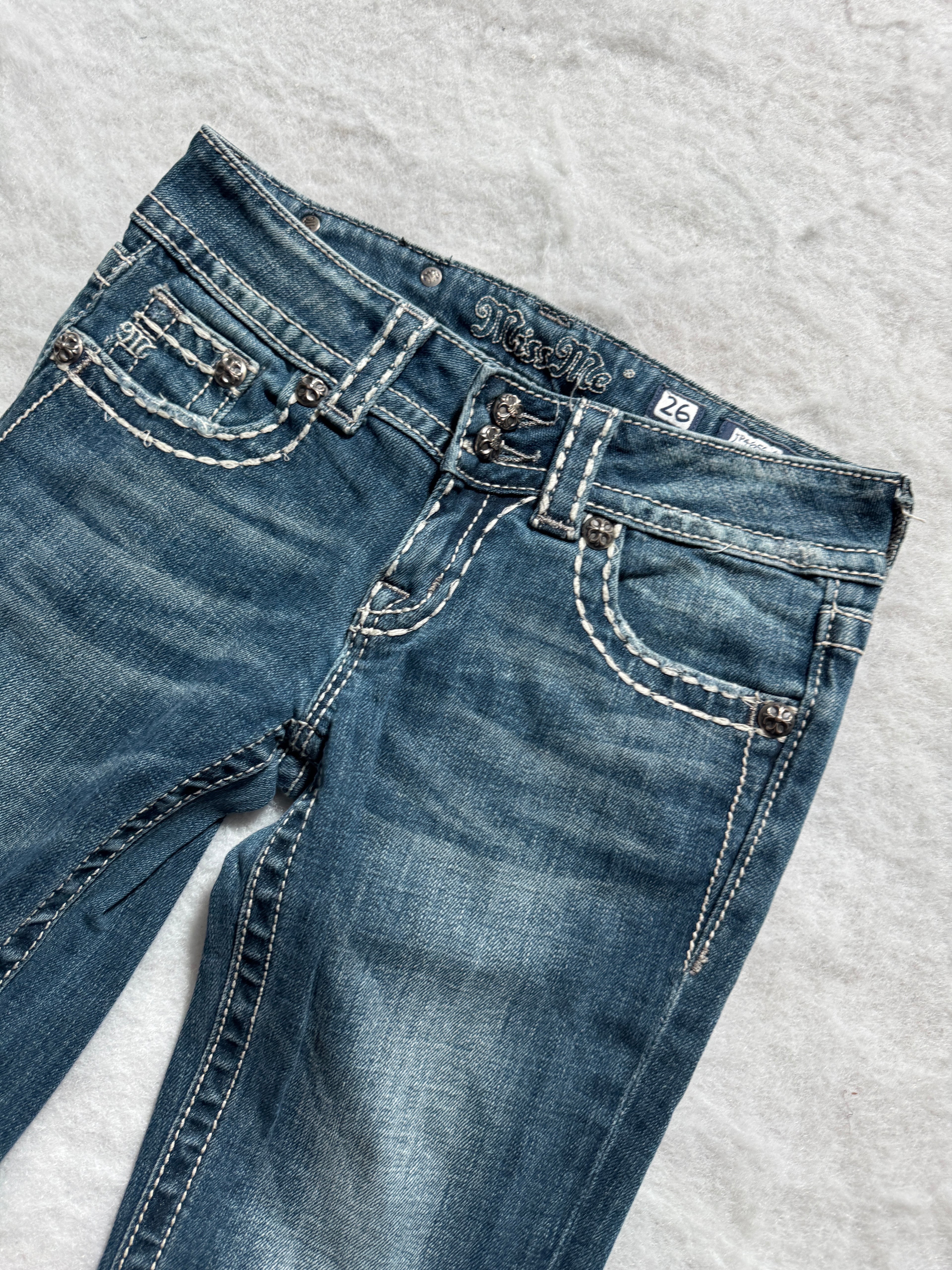 Miss Me Boot Cut Low Waist Jeans 26