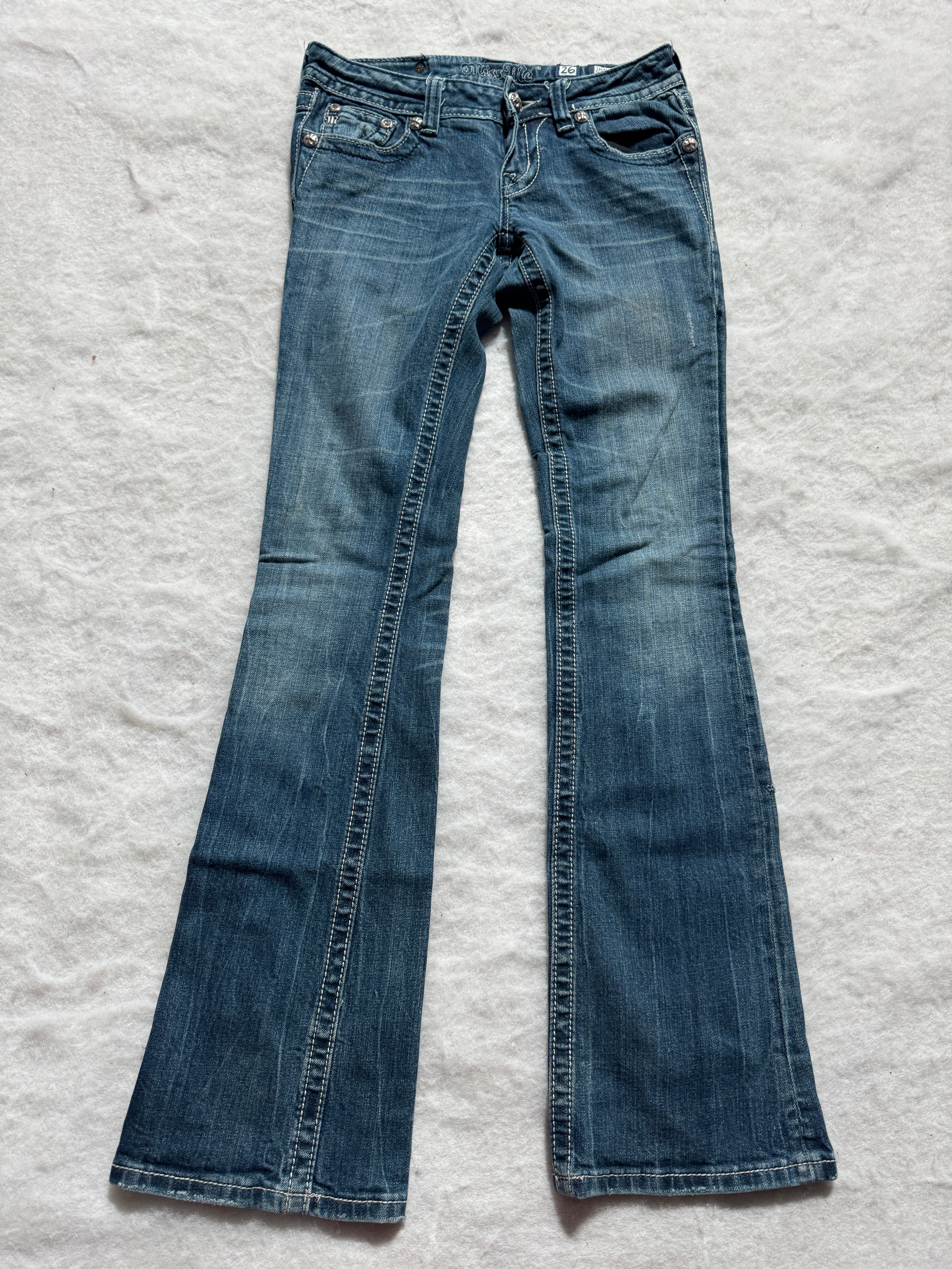 Miss Me Boot Cut Low Waist Jeans 26