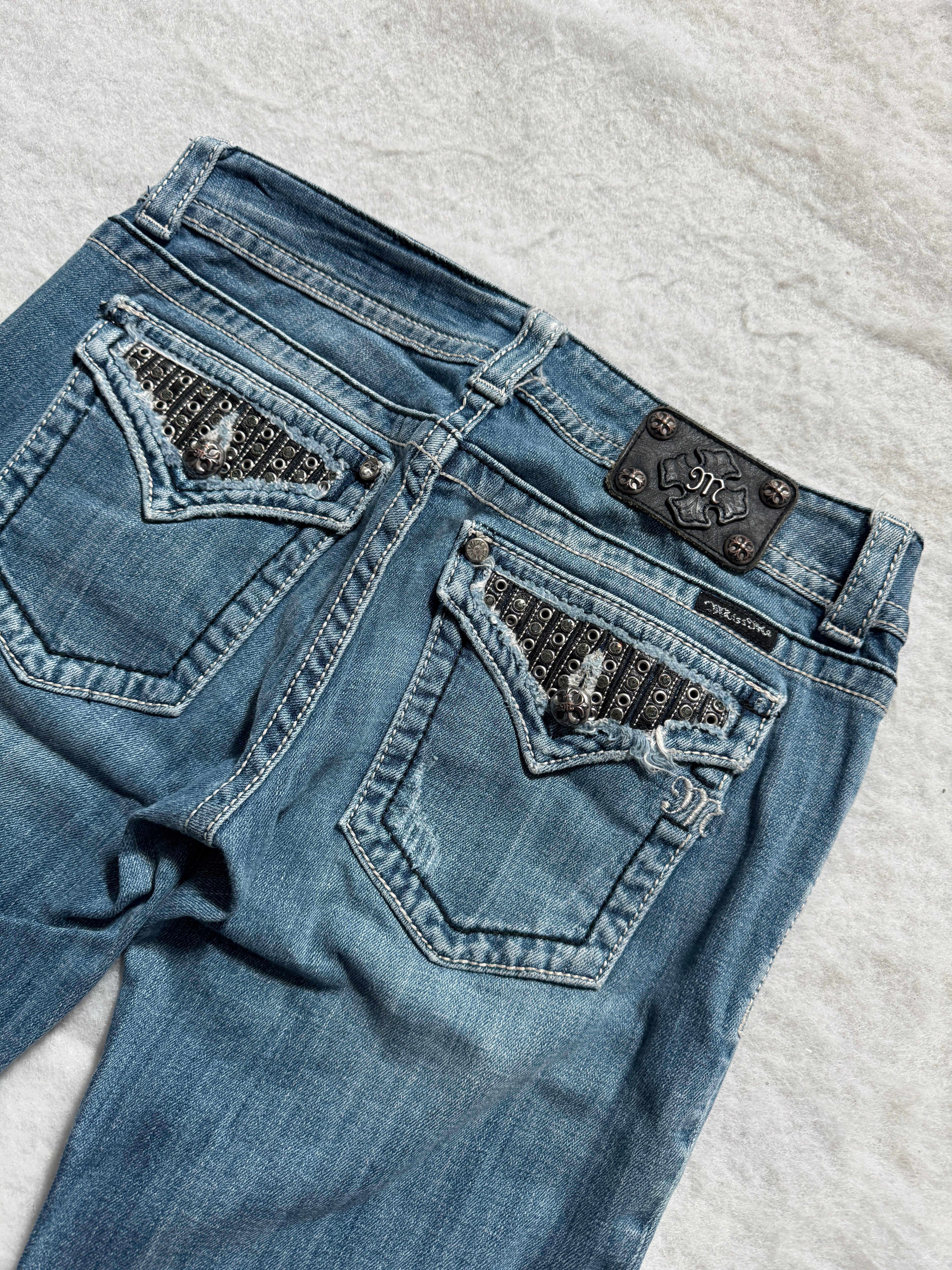 Miss Me Boot Cut Low Waist Jeans 30