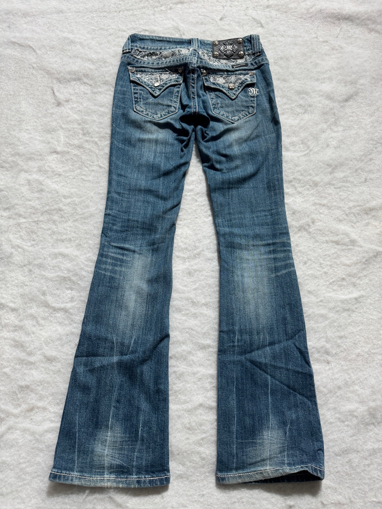 Miss Me Boot Cut Low Waist Jeans 25