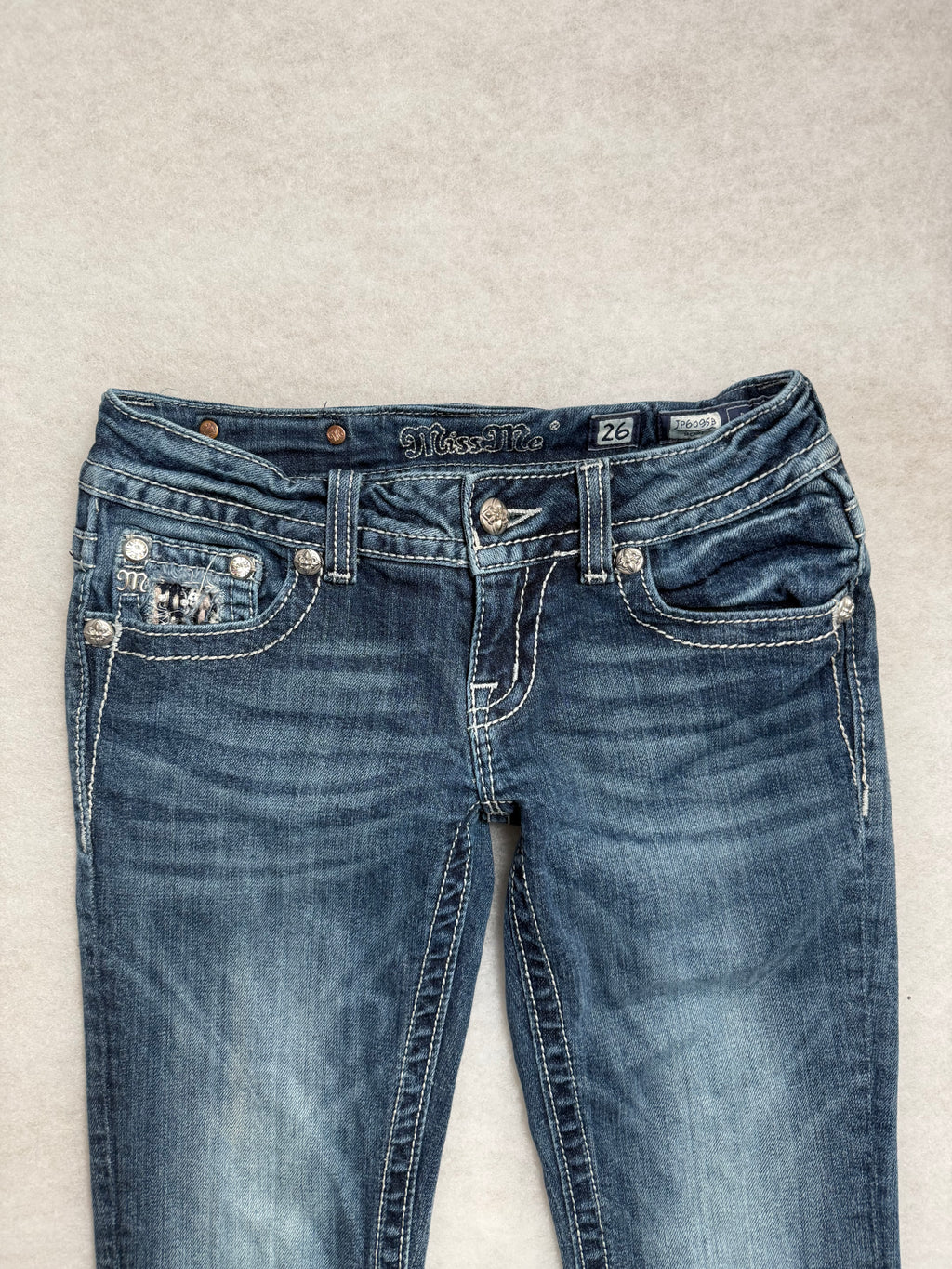 Miss Me Boot Cut Low Waist Jeans 26