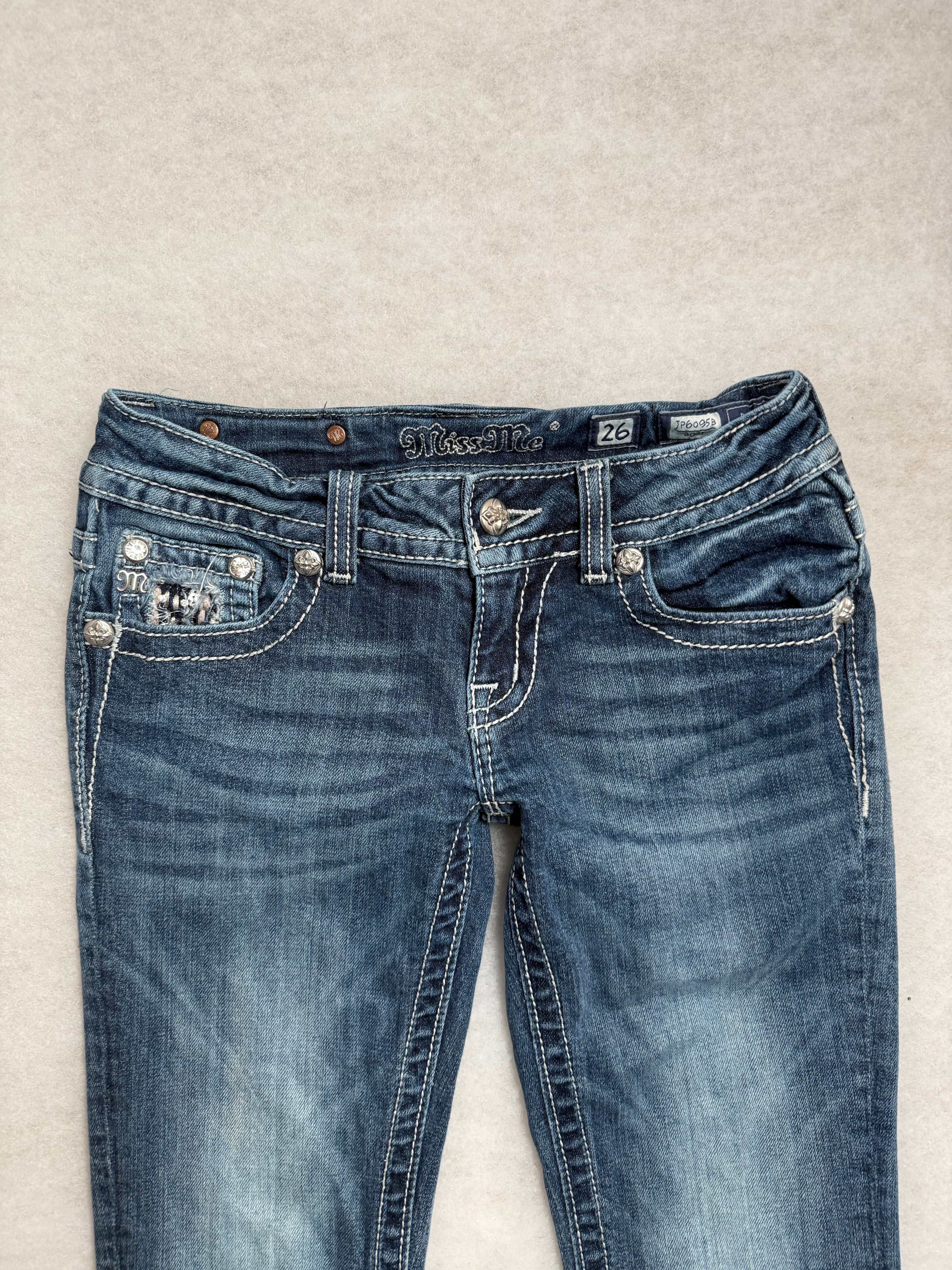 Miss Me Boot Cut Low Waist Jeans 26