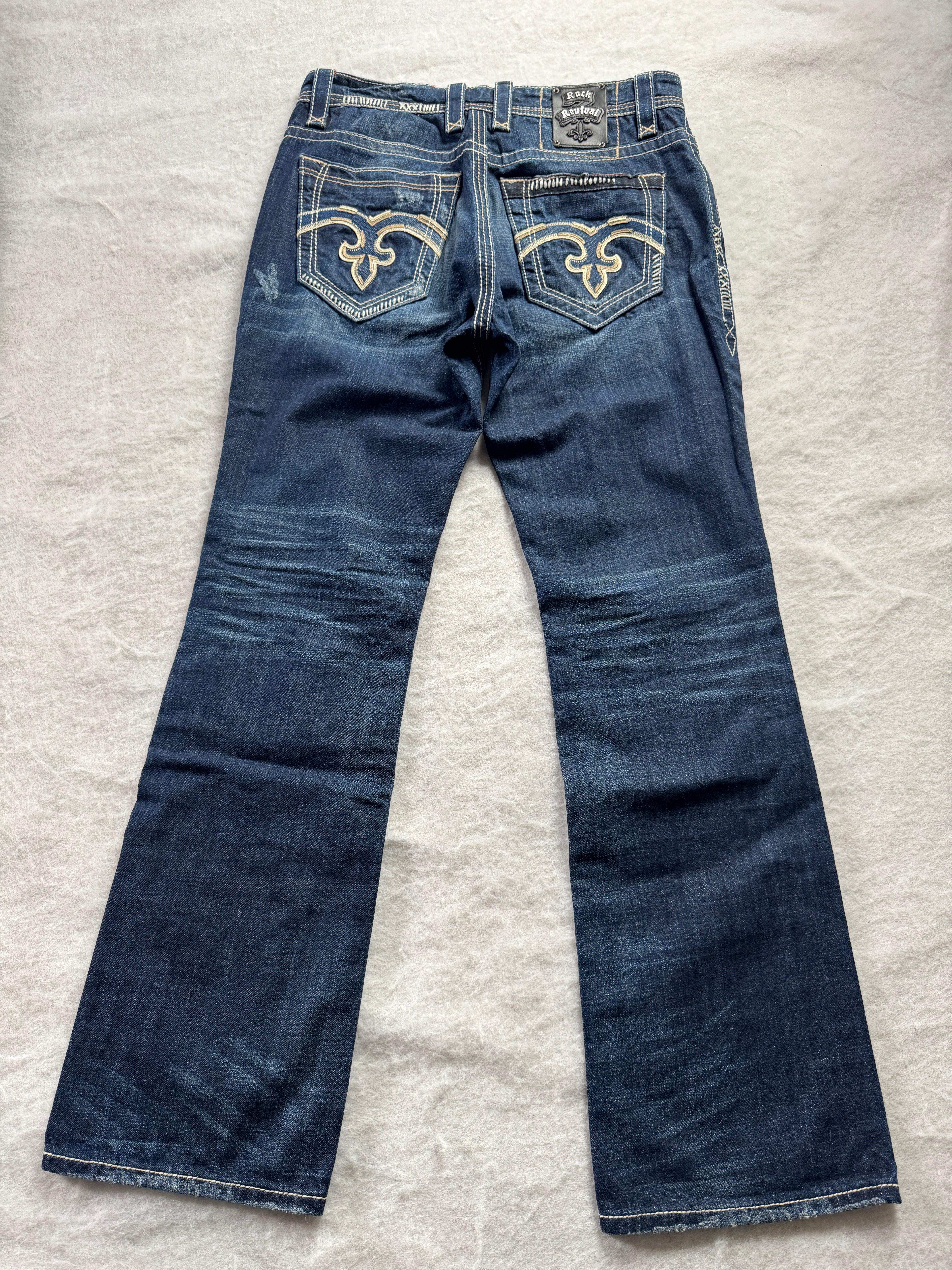 Rock Revival Jeans 33
