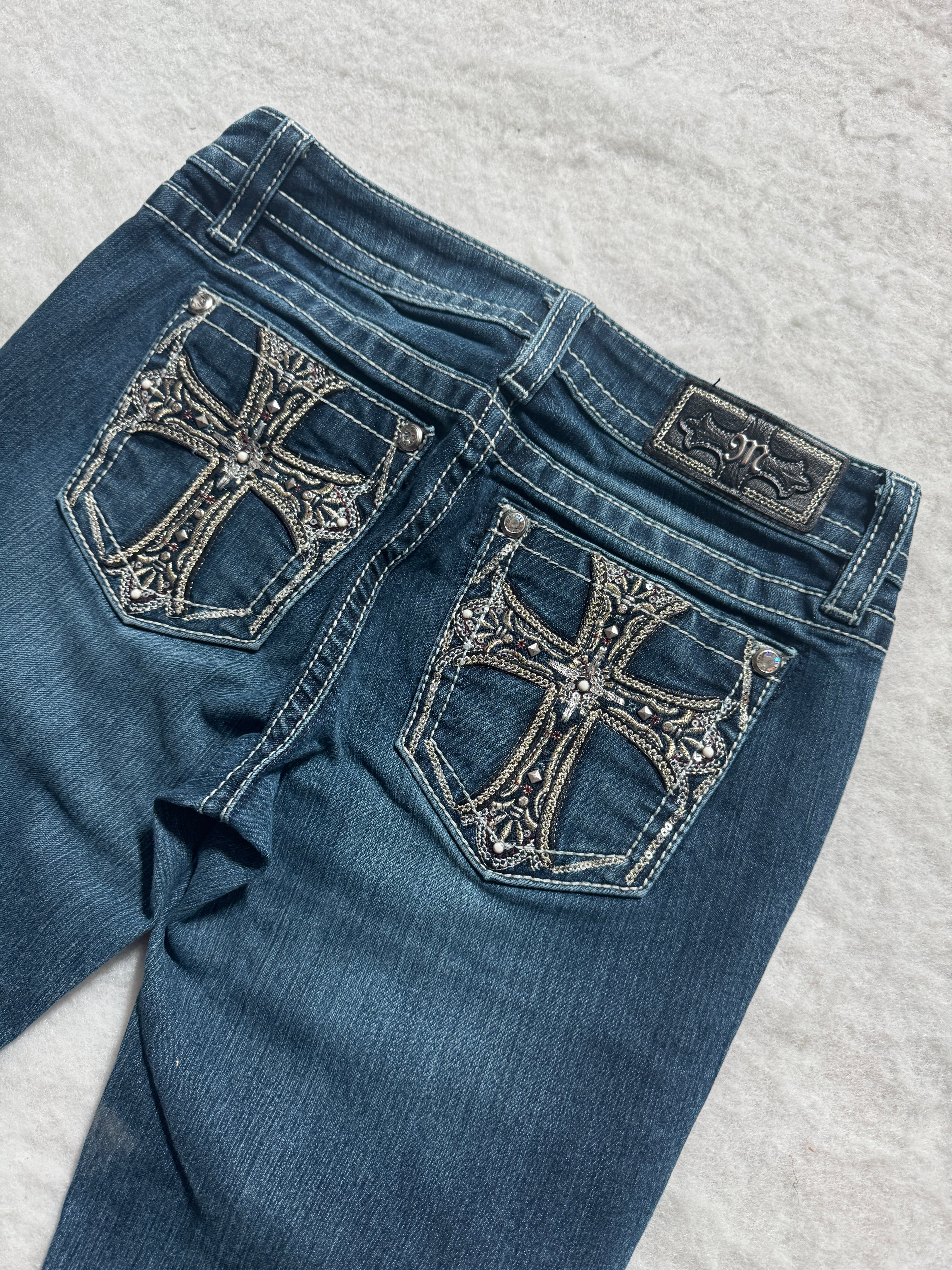 Miss Me Boot Cut Low Waist Jeans 28