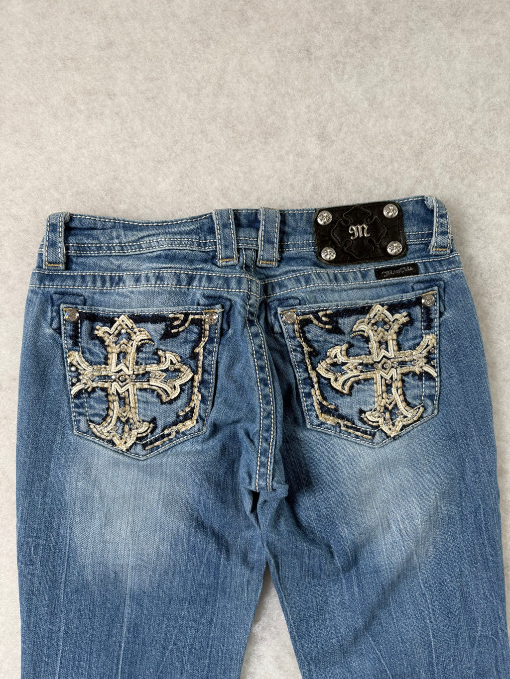 Miss Me Boot Cut Low Waist Jeans 28