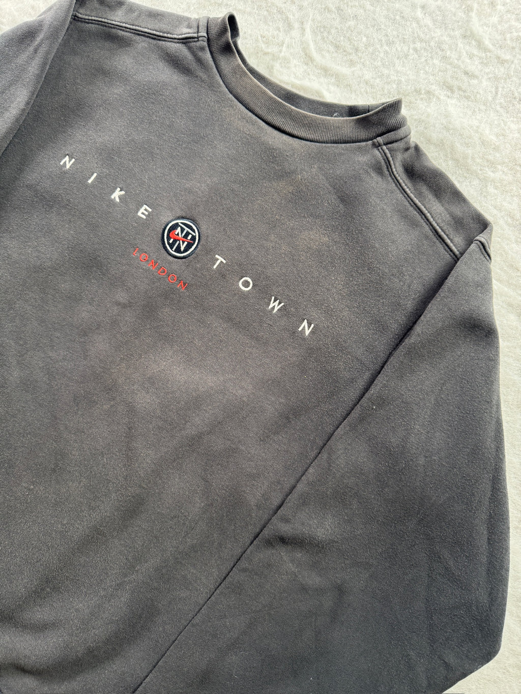 Nike Town Pullover Schwarz, Foto 2 von 3