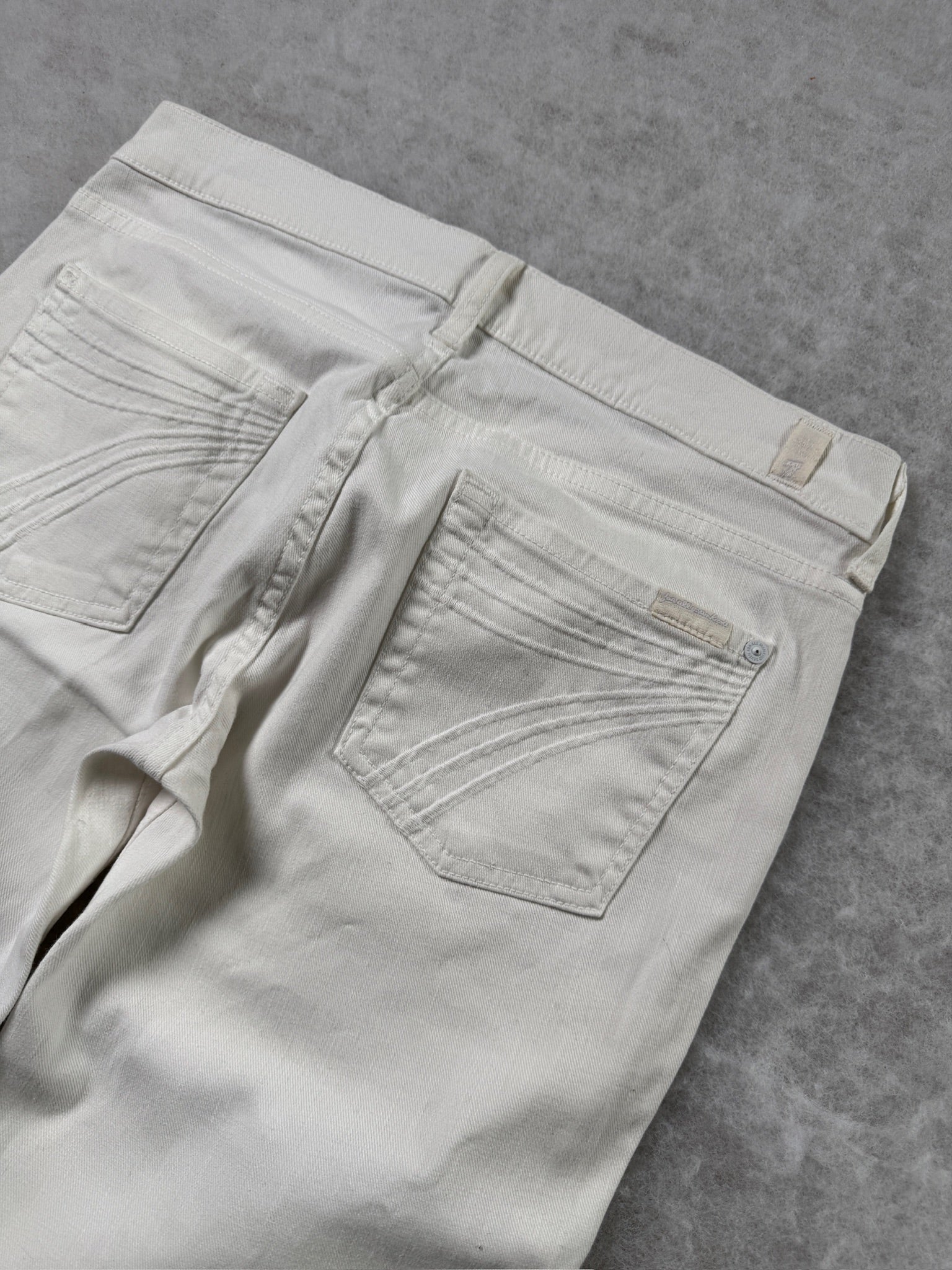 Seven Boot Cut Low Waist Jeans 29