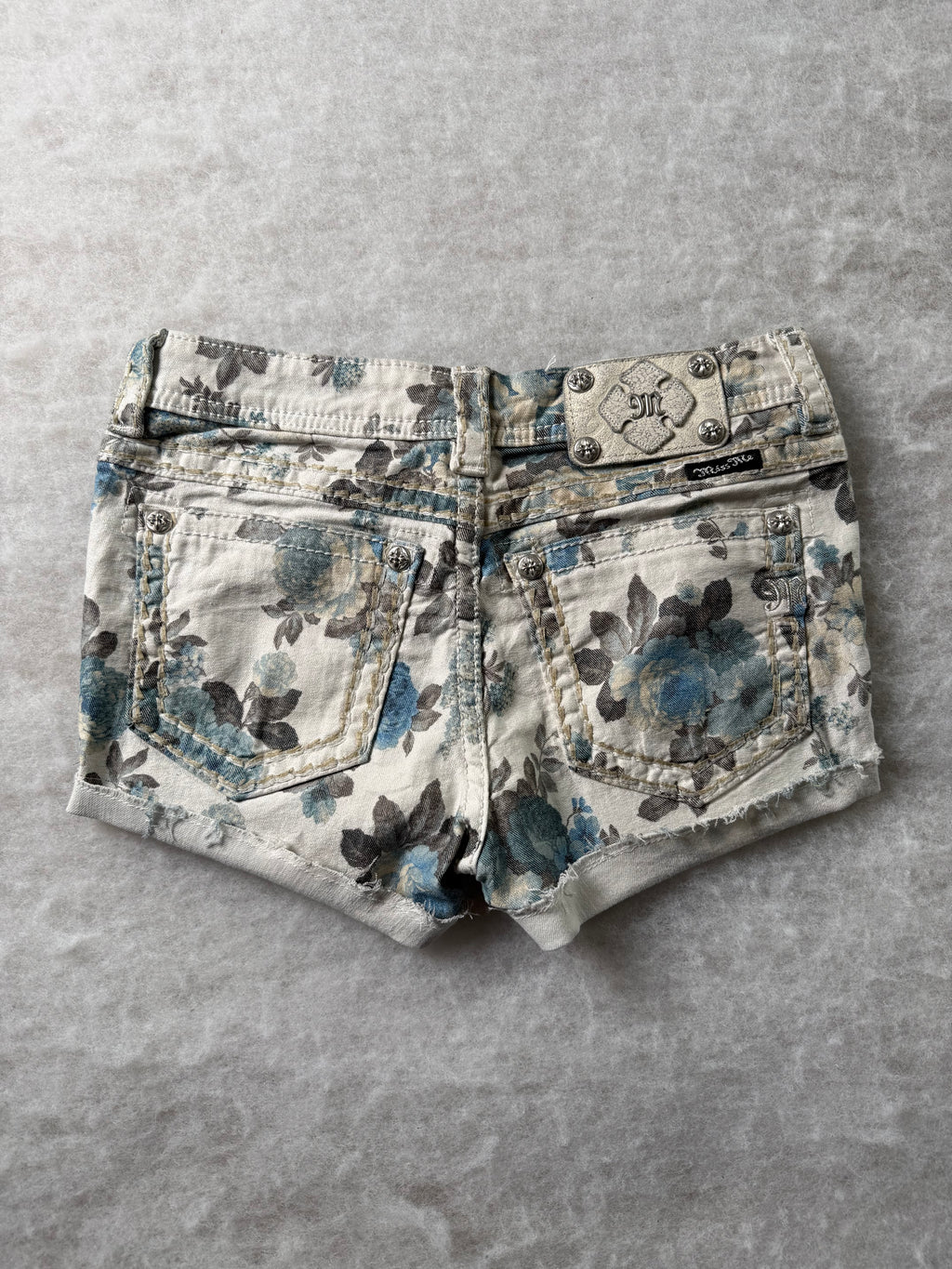 Miss Me Shorts 28