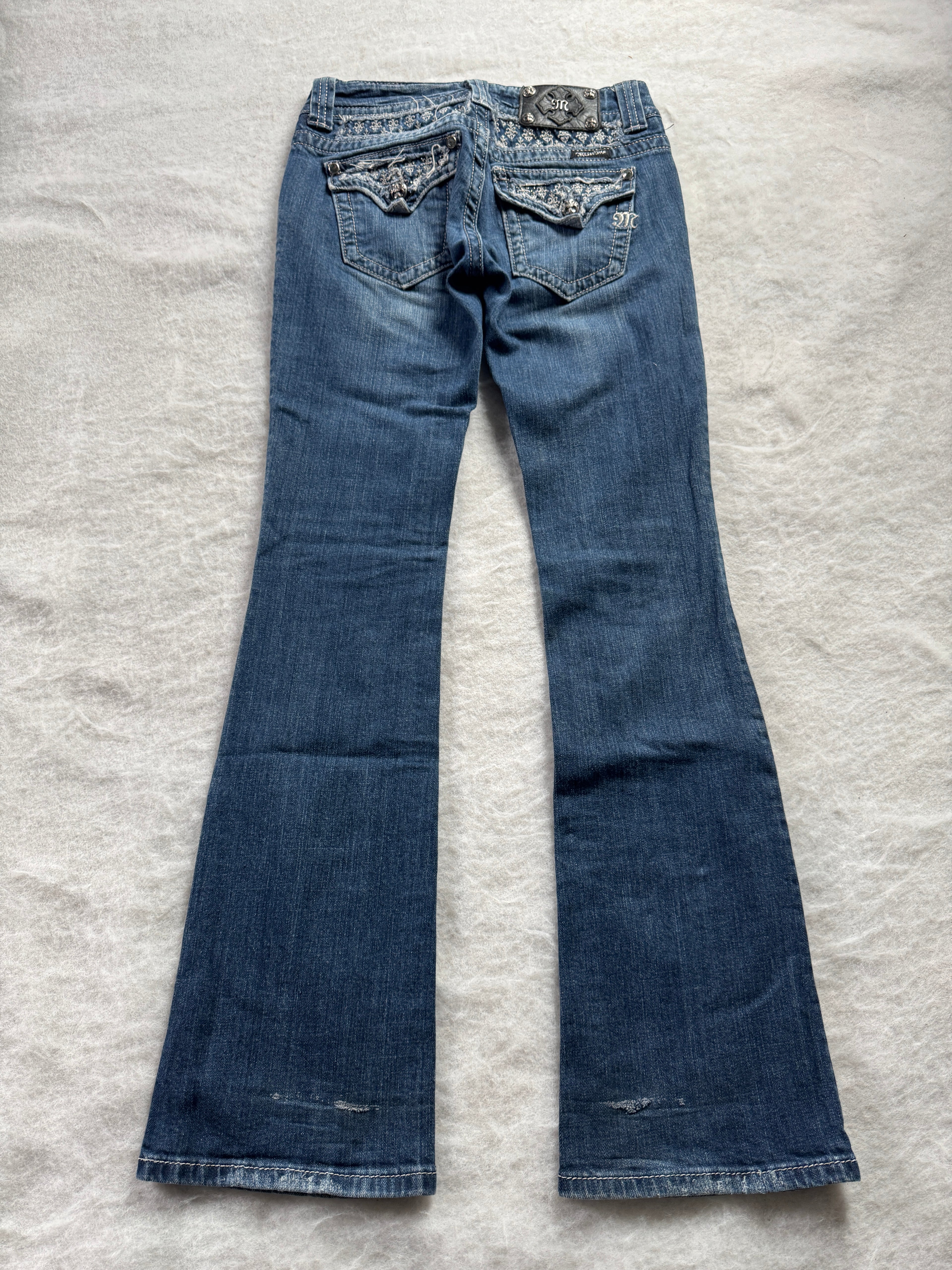 Miss Me Boot Cut Low Waist Jeans 26