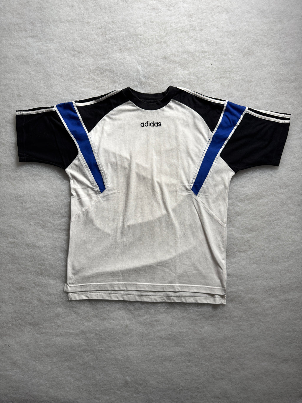 Adidas T-Shirt