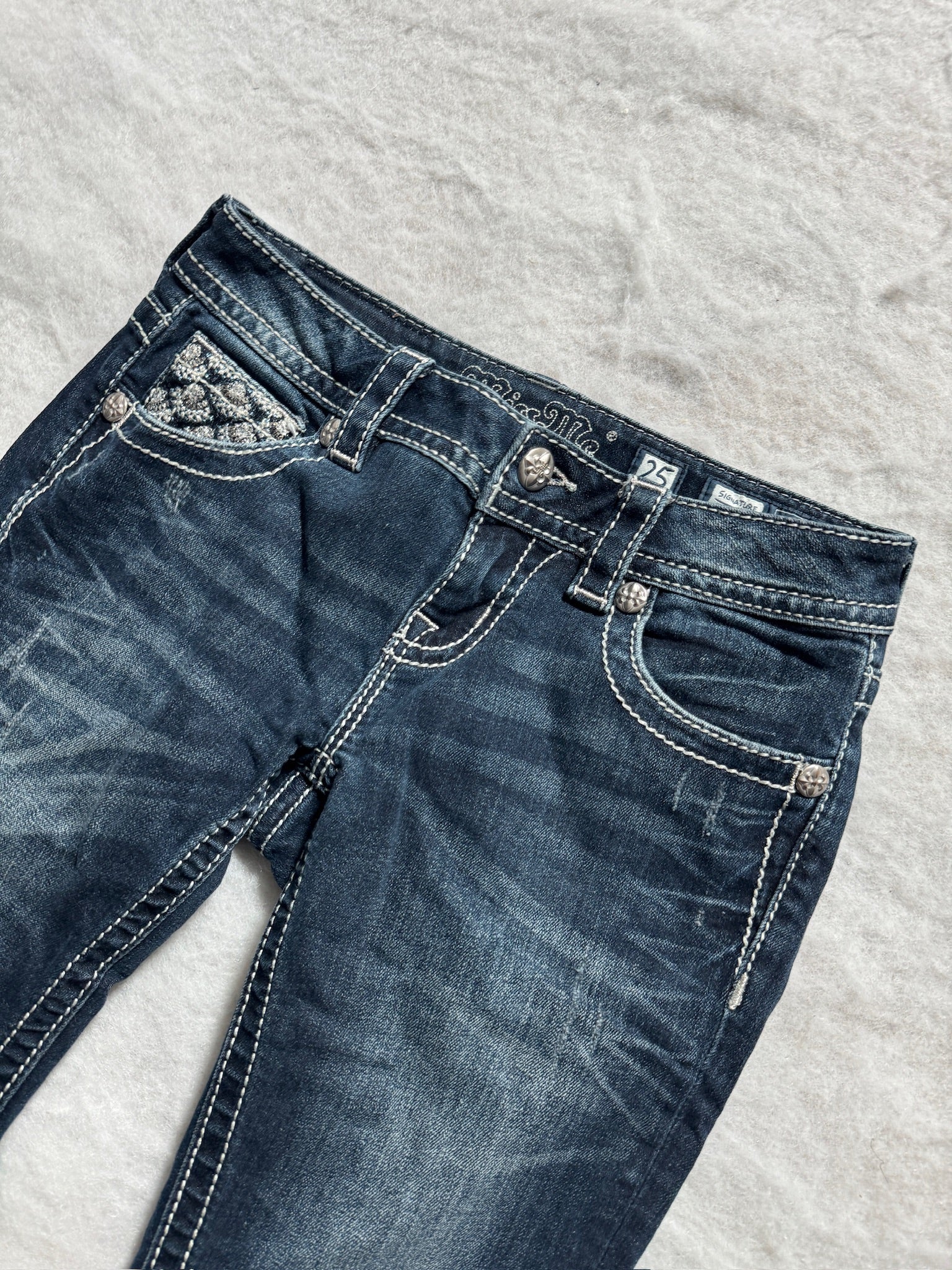 Miss Me Boot Cut Low Waist Jeans 25