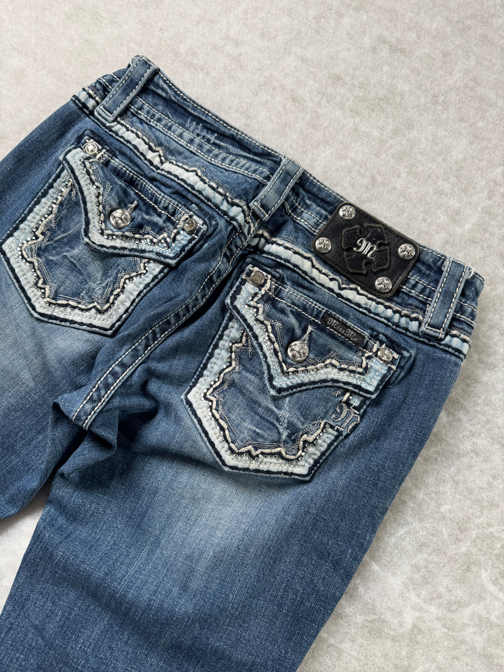 Miss Me Boot Cut Low Waist Jeans 28