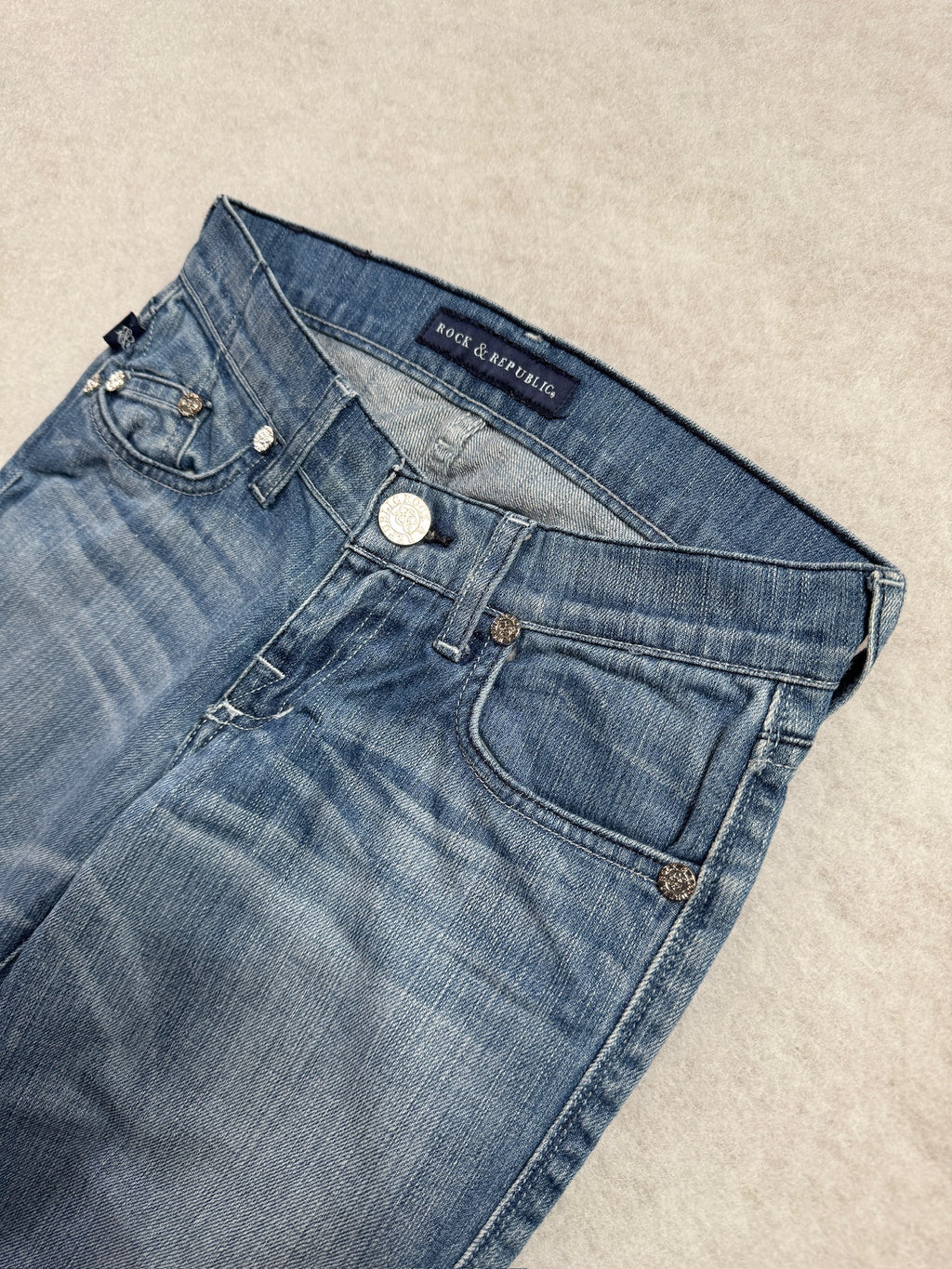 Rock & Republic Boot Cut Low Waist Jeans 24