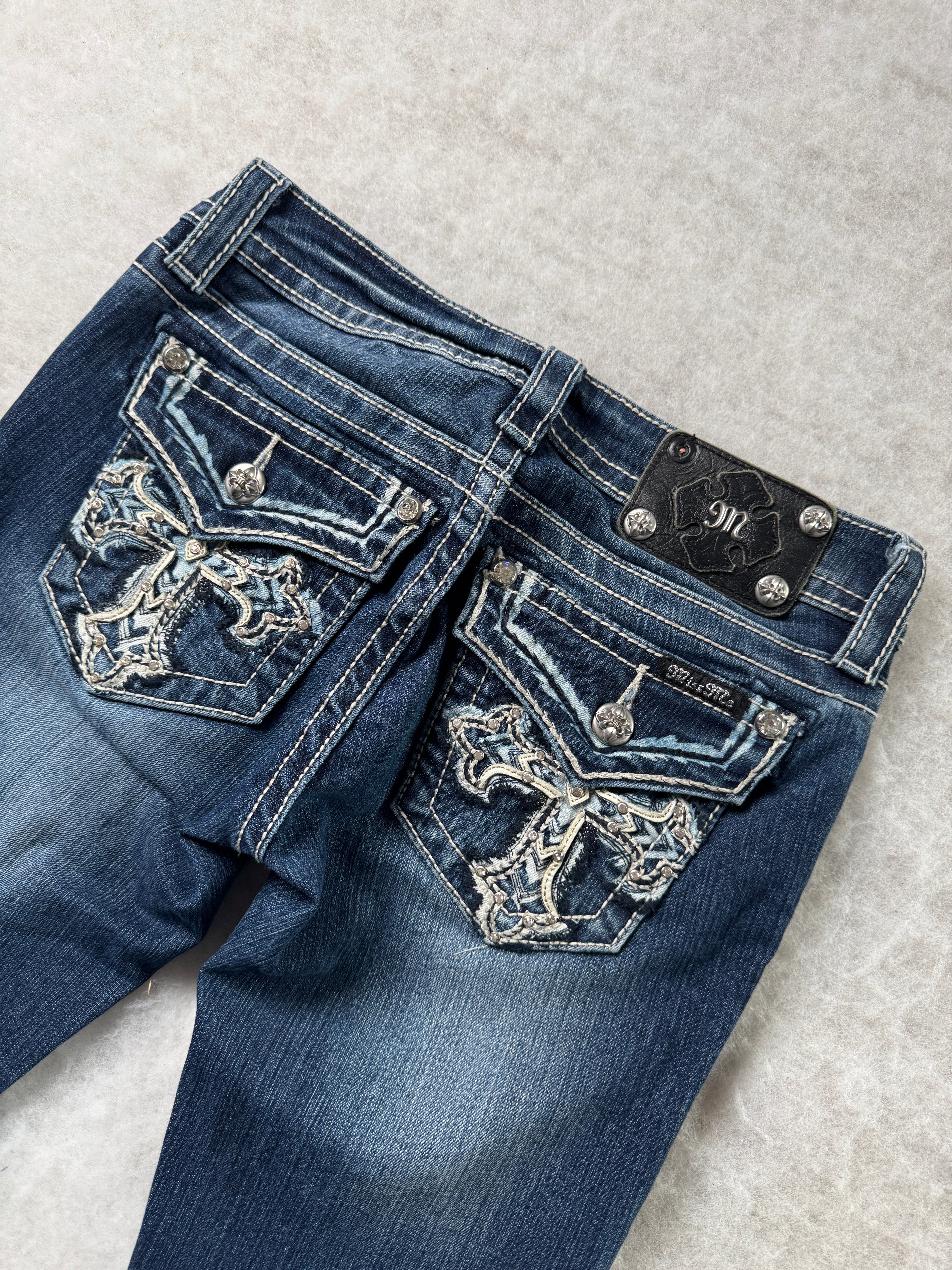 Miss Me Boot Cut Low Waist Jeans 26