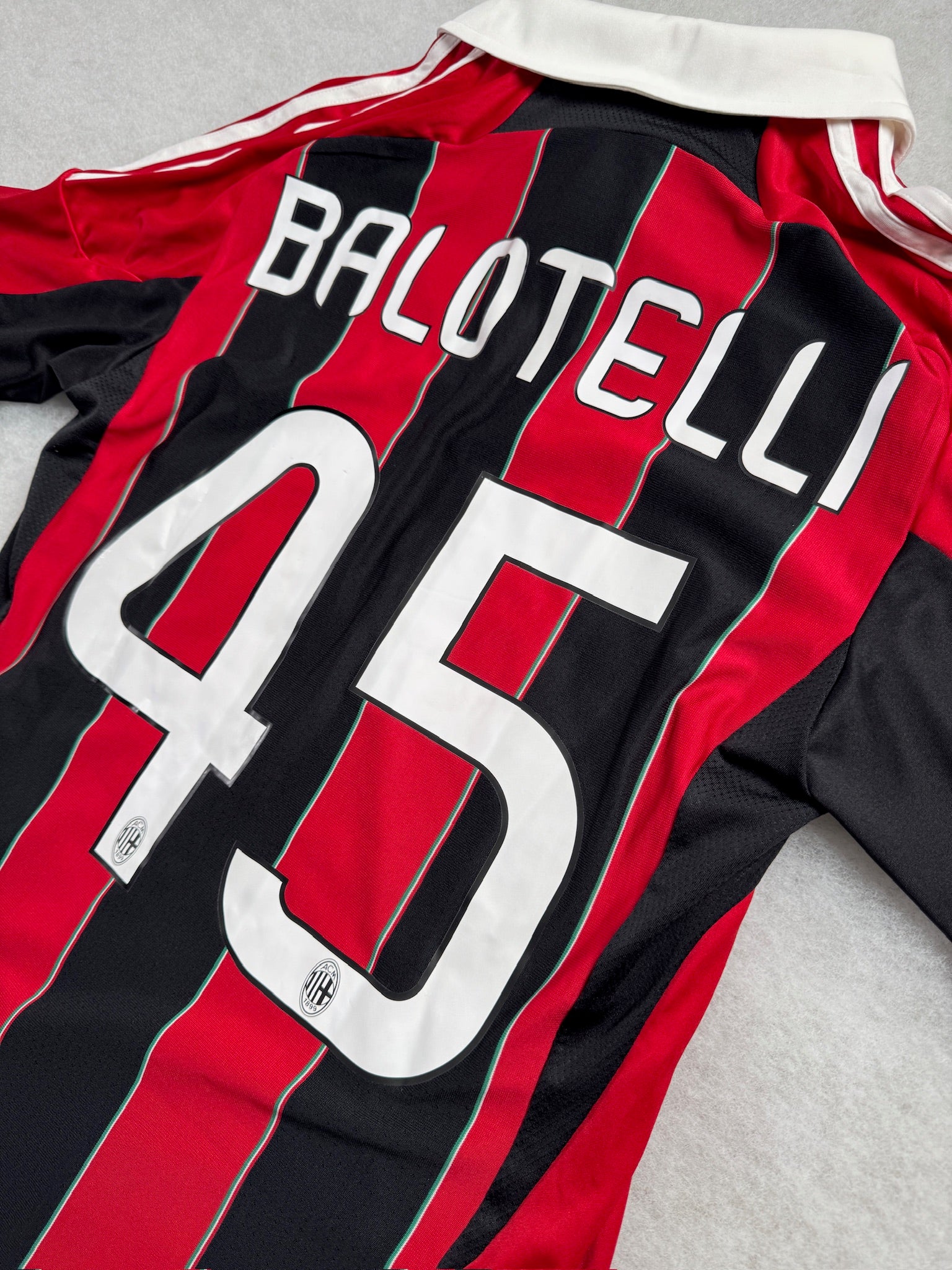 AC Milan Balotelli Jersey – V-Store