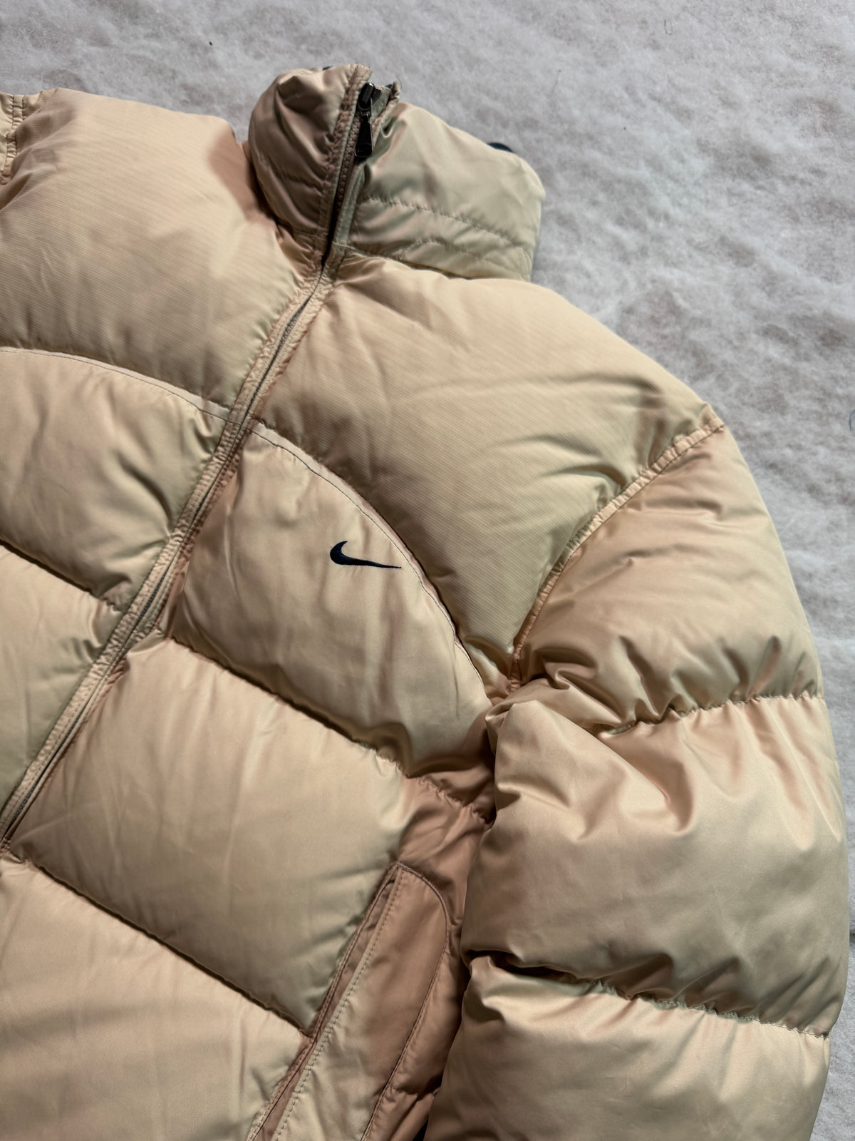 Nike Daunenjacke Beige, Foto 2 von 5