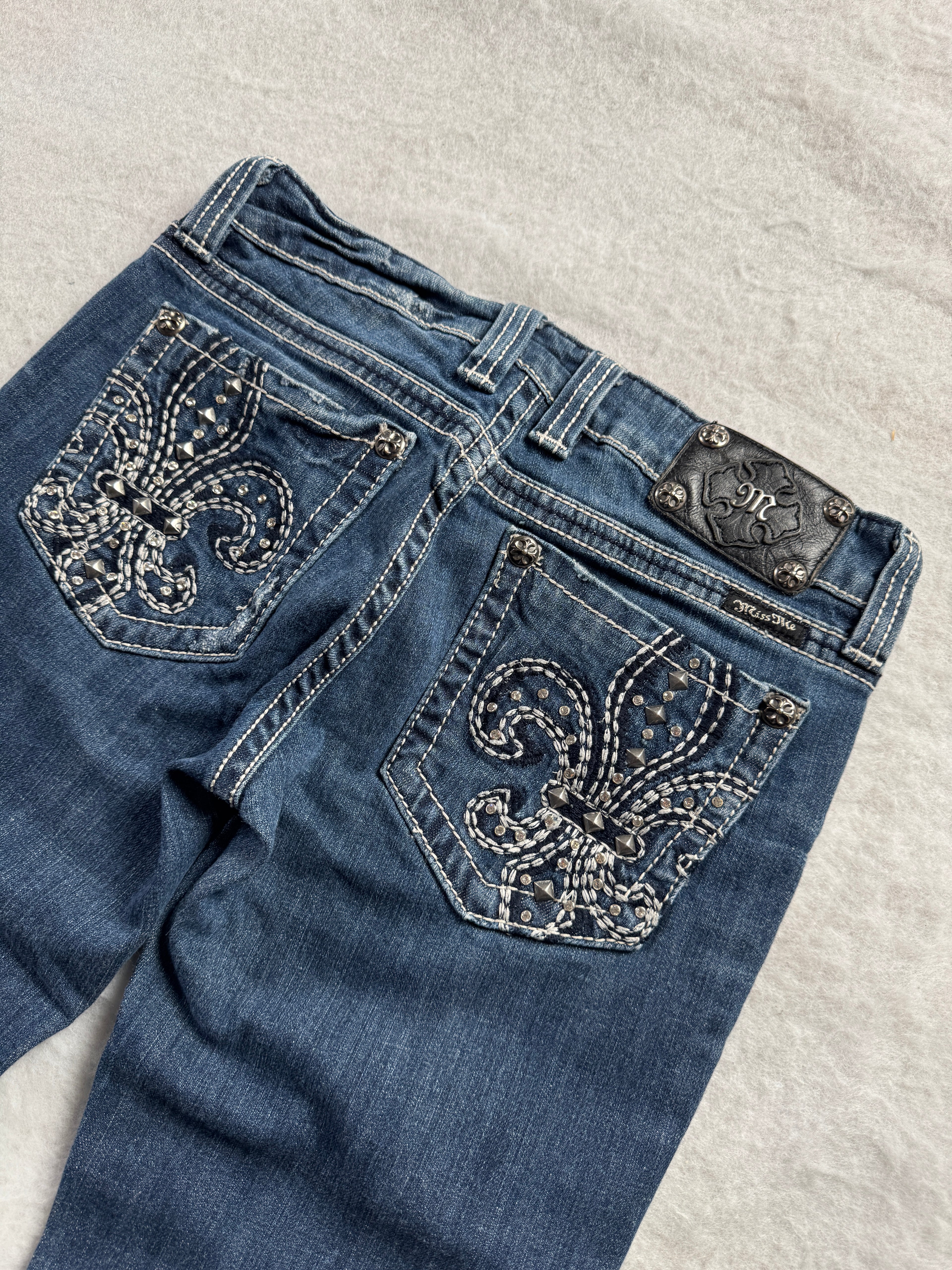 Miss Me Boot Cut Low Waist Jeans 29
