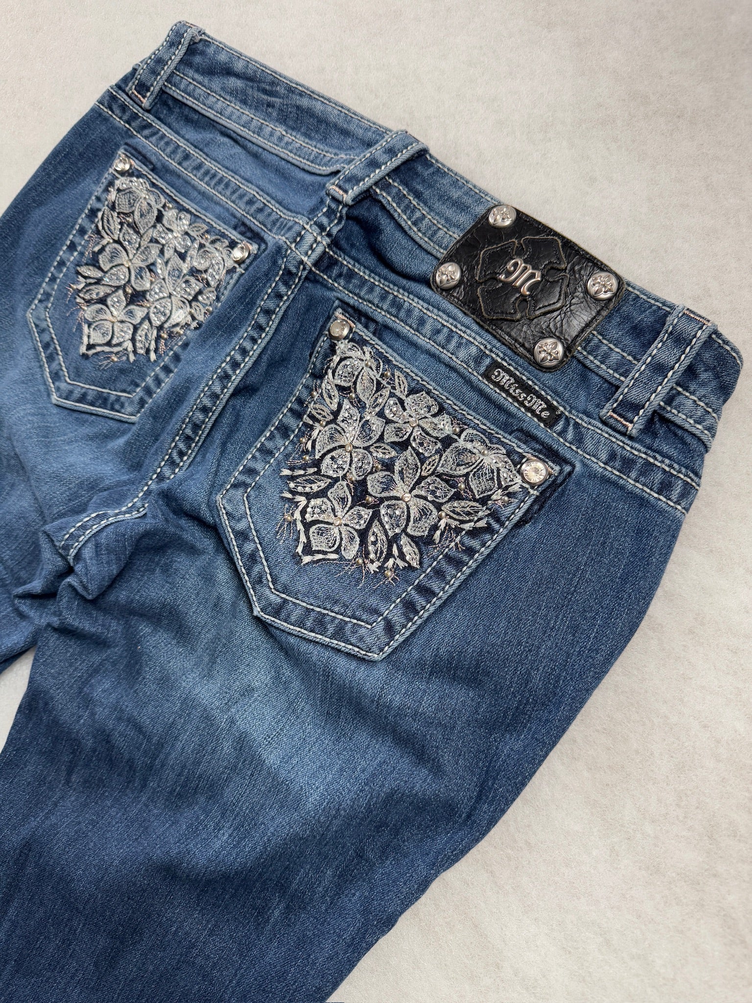 Miss Me Boot Cut Low Waist Jeans 29