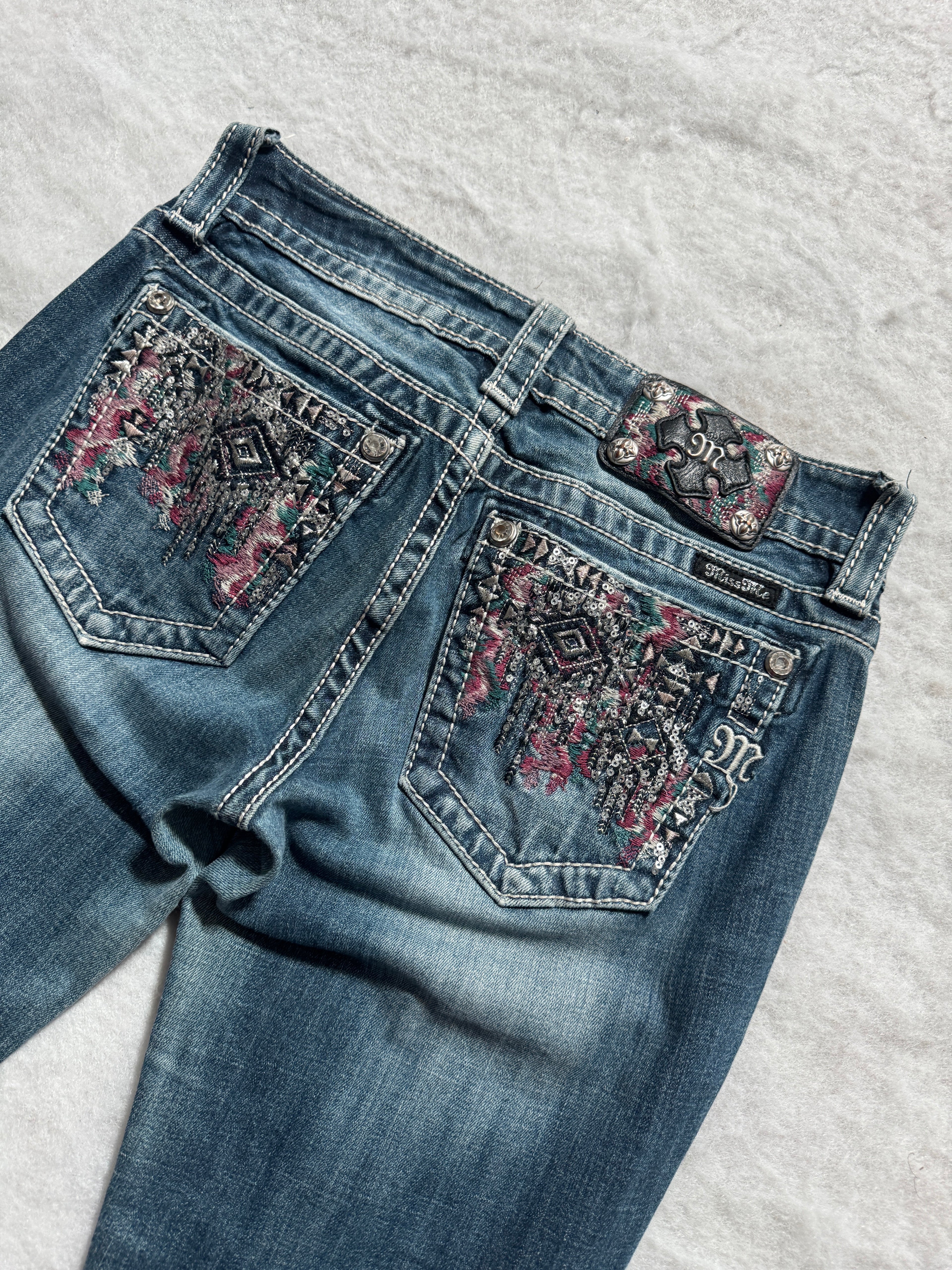 Miss Me Boot Cut Low Waist Jeans 27