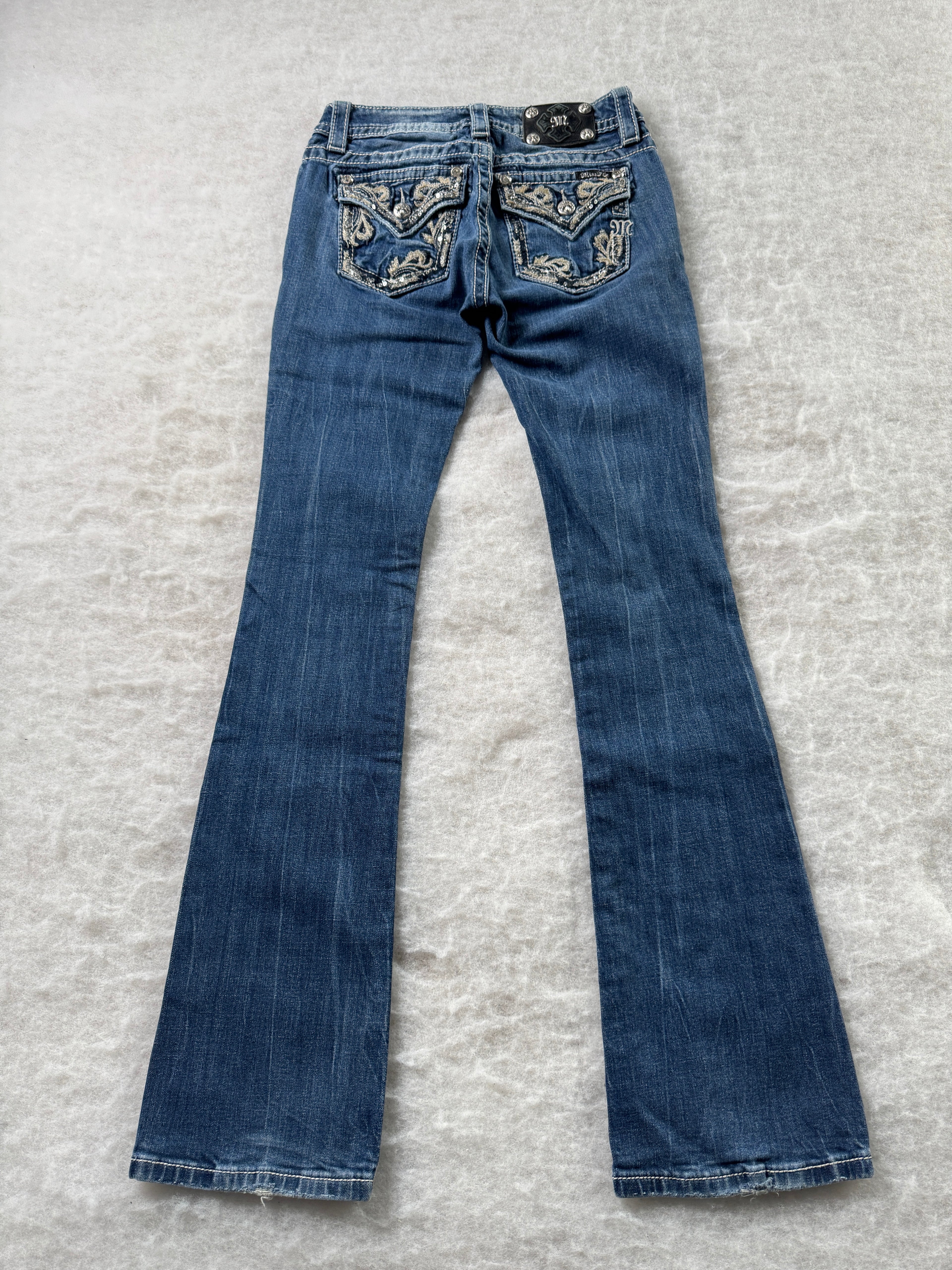 Miss Me Boot Cut Low Waist Jeans 26