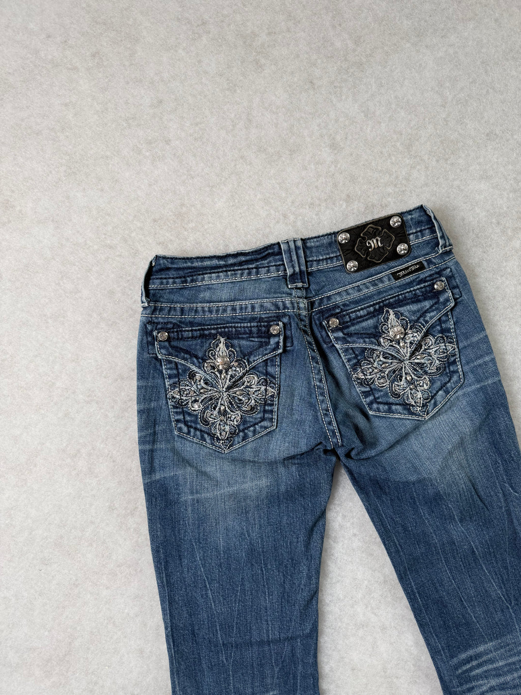 Miss Me Boot Cut Low Waist Jeans 26