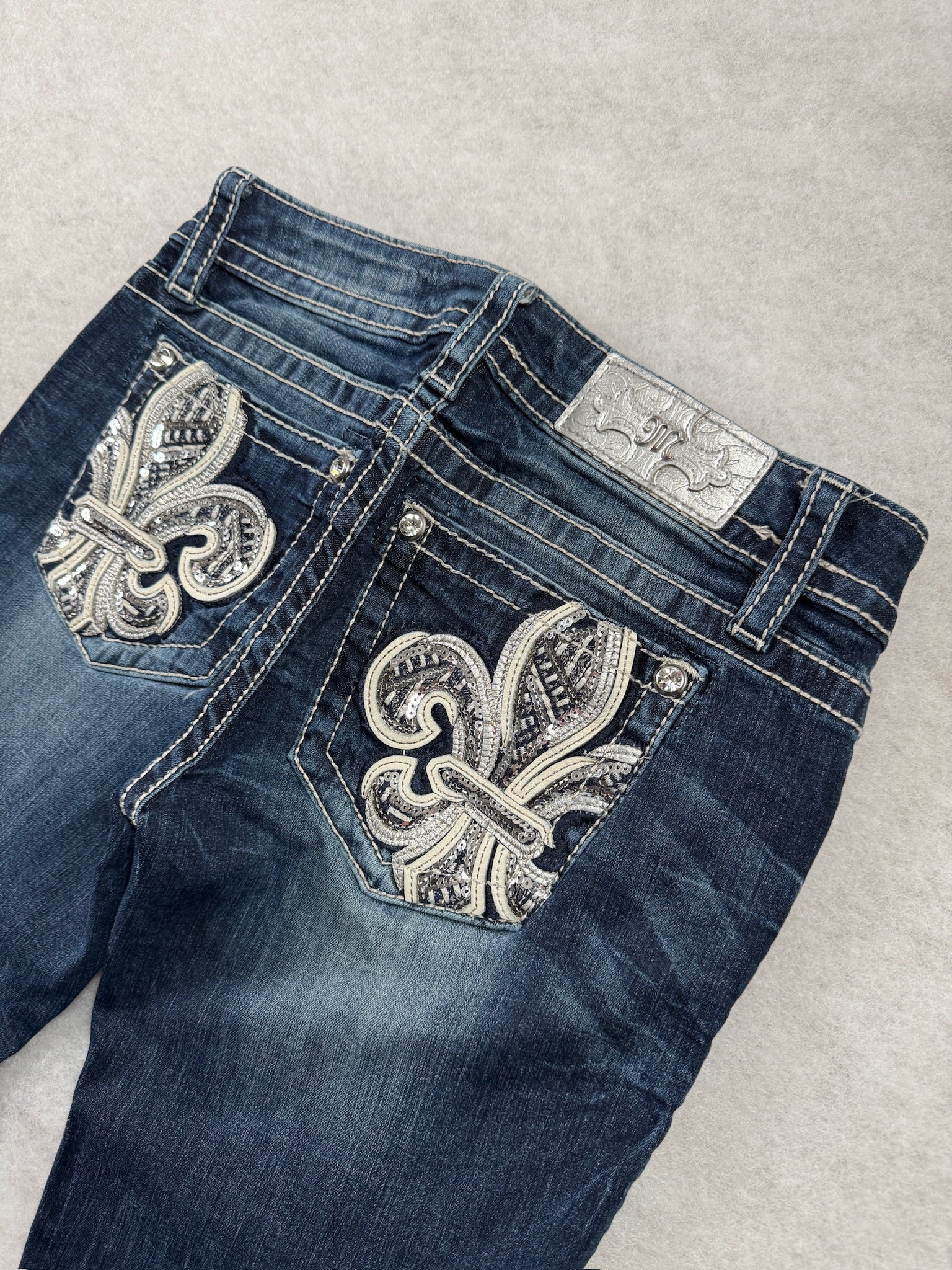 Miss Me Boot Cut Low Waist Jeans 27