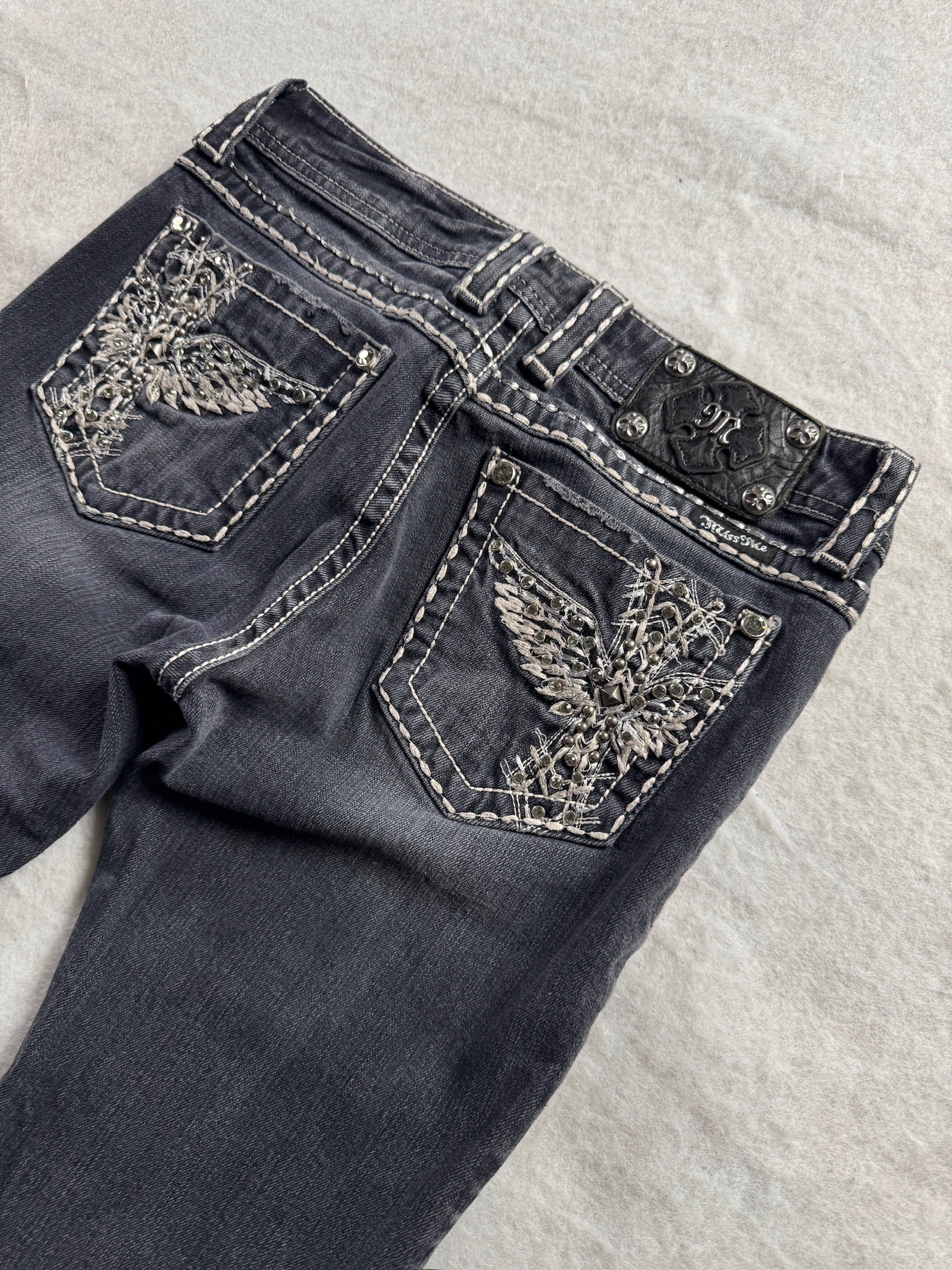 Miss Me Boot Cut Low Waist Jeans 28