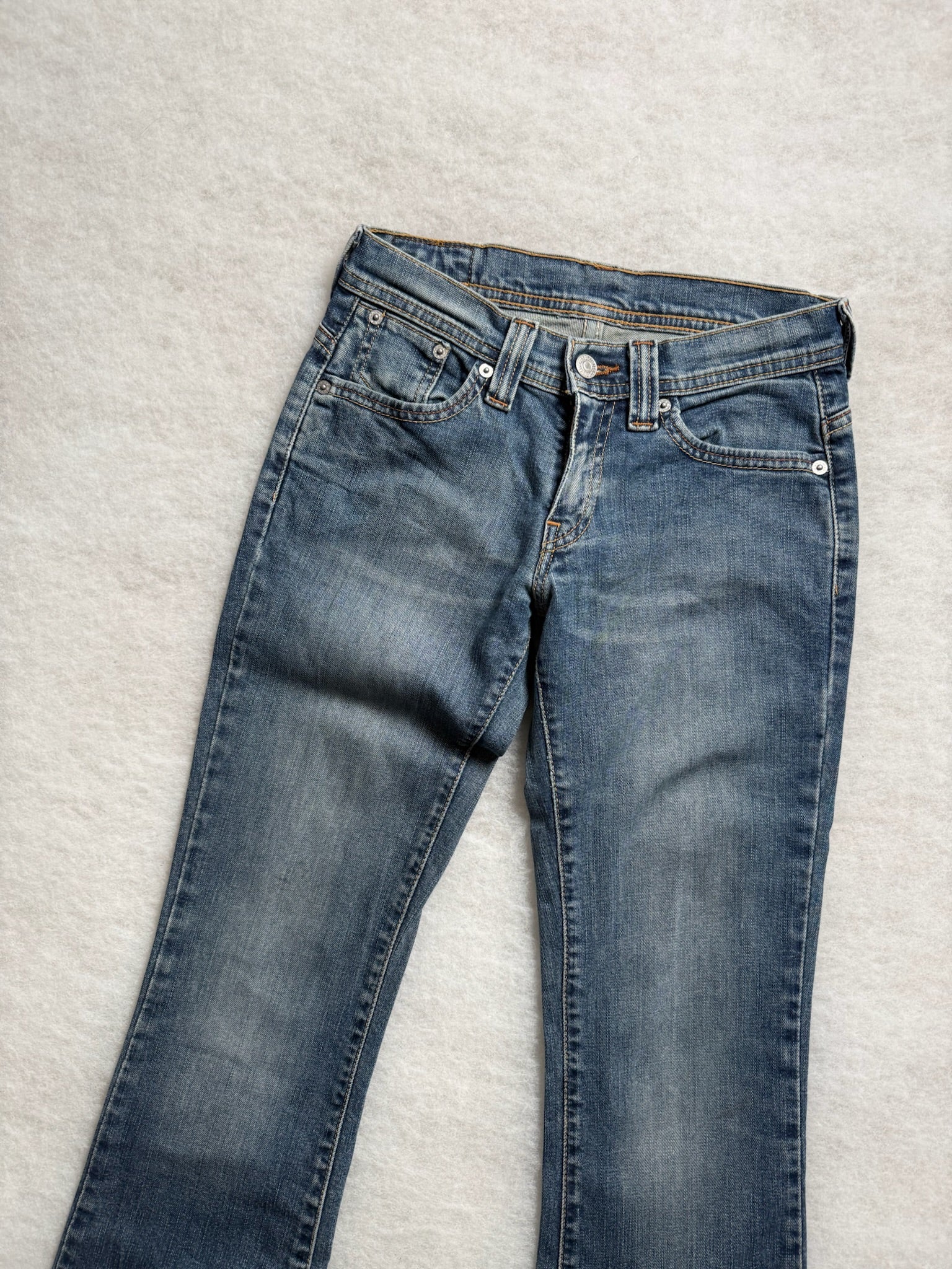 Levi’s Boot Cut Low Waist Jeans 26