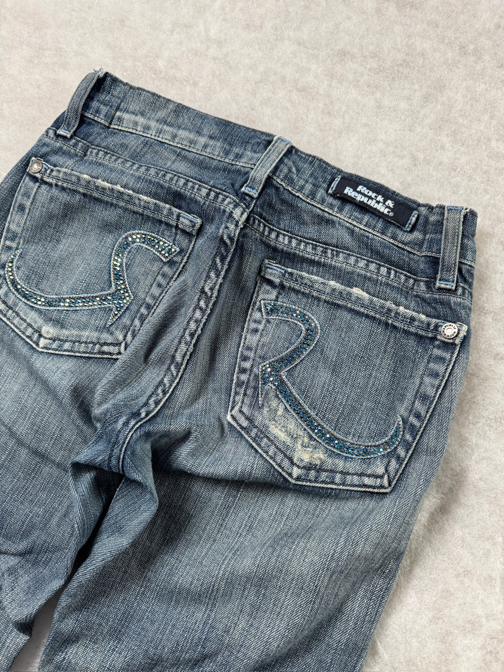 Rock & Republic Boot Cut Low Waist Jeans 23