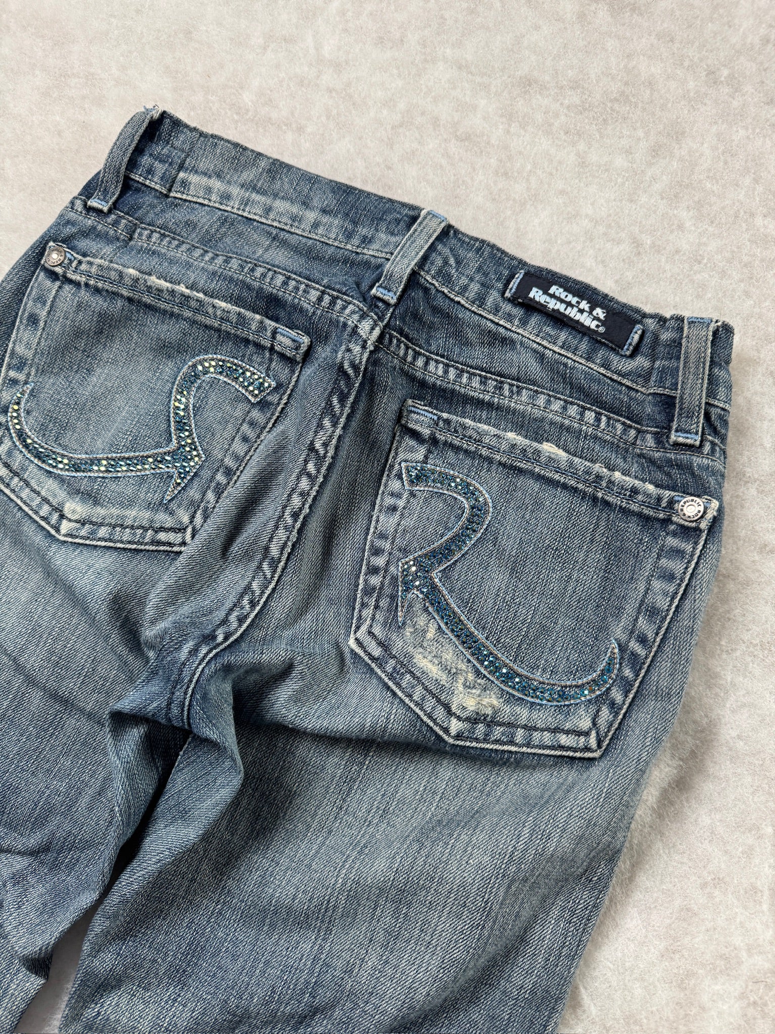 Rock & Republic Boot Cut Low Waist Jeans 23
