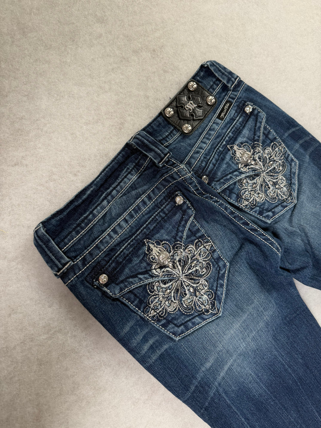 Miss Me Boot Cut Low Waist Jeans 27
