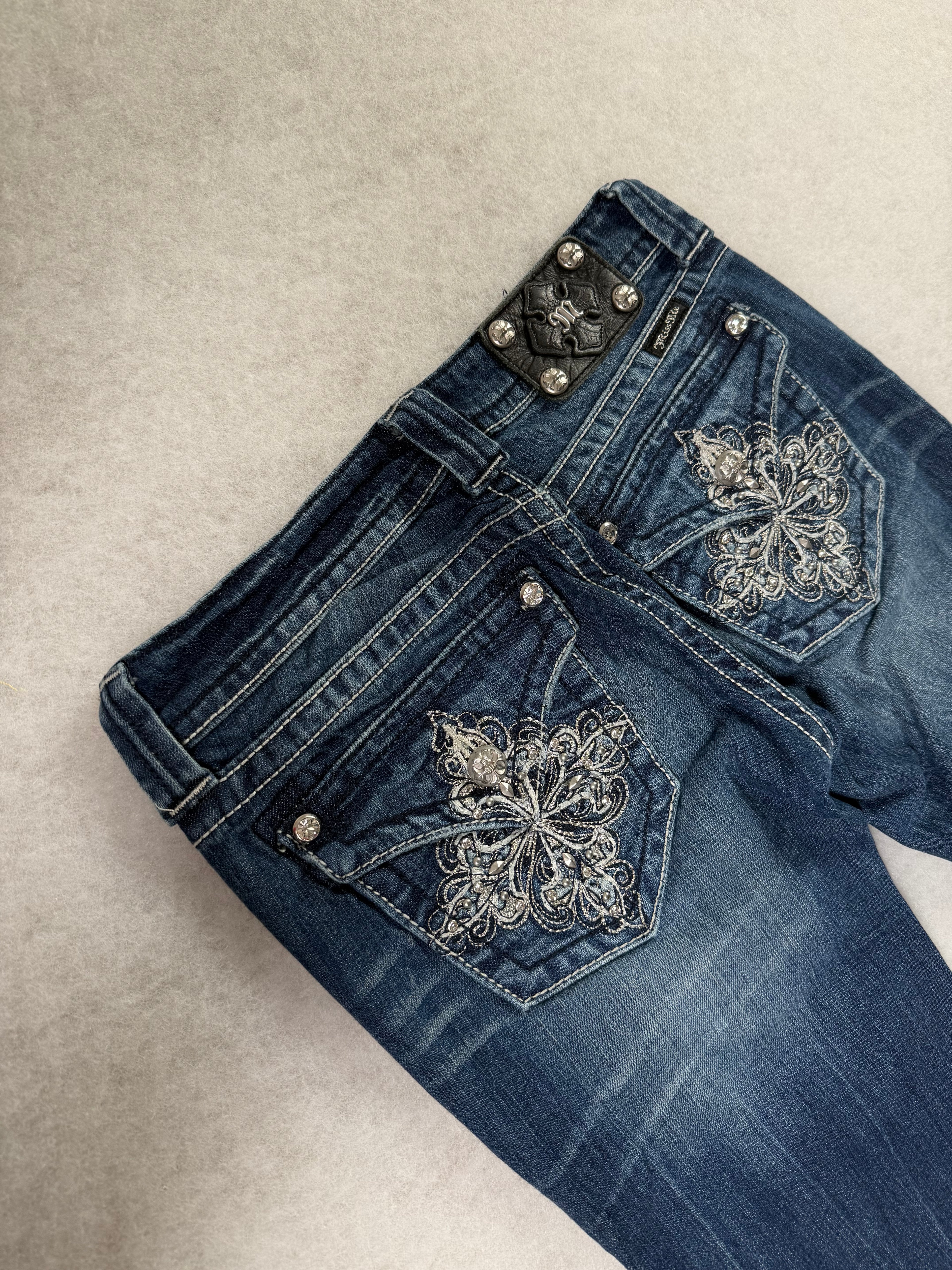 Miss Me Boot Cut Low Waist Jeans 27