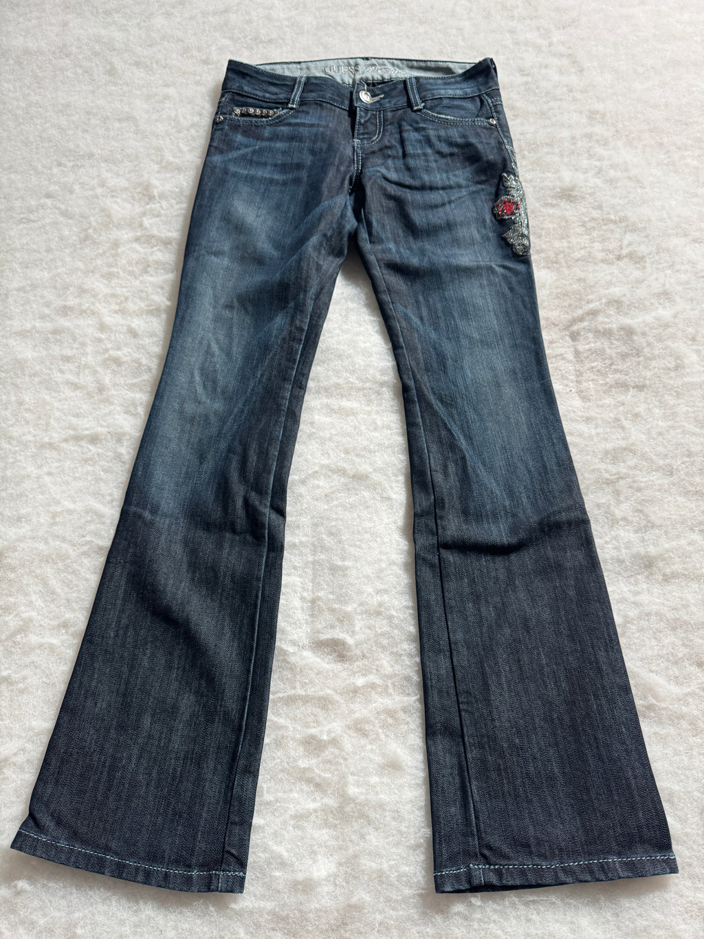 Guess Boot Cut Low Waist Jeans Blau, Foto 1 von 4